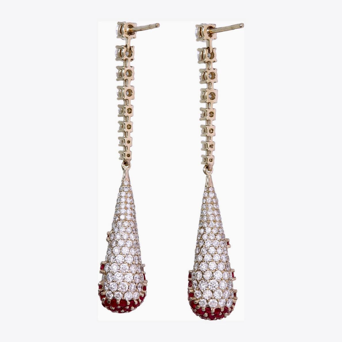 2,24 Karat Burma No Heat Rubin und Diamant-Ohrringe aus 18 Karat Weißgold (Rundschliff) im Angebot