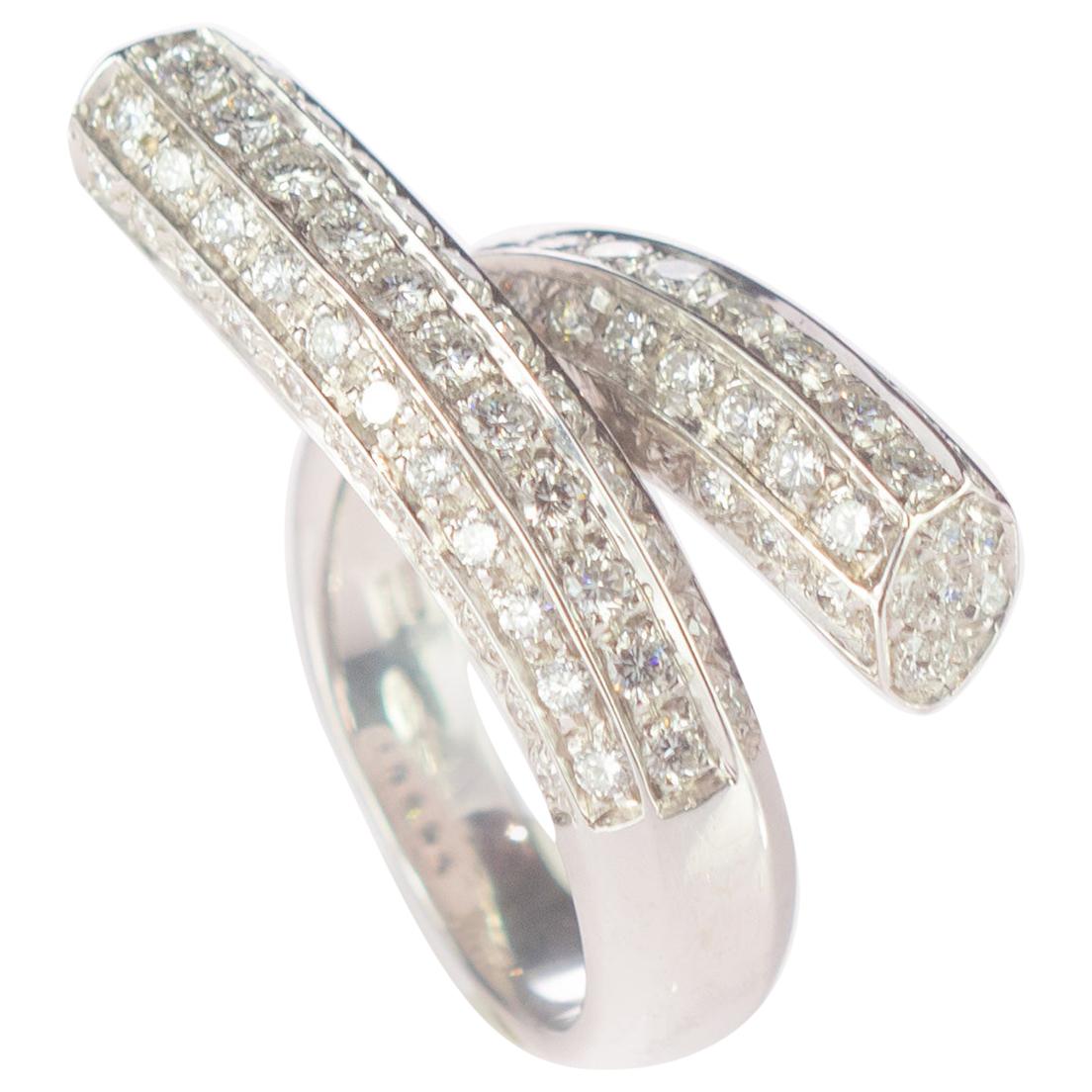 2,24 Karat Cluster Diamant Brillant 18 Karat Weißgold Bypass Kontrarie Ring