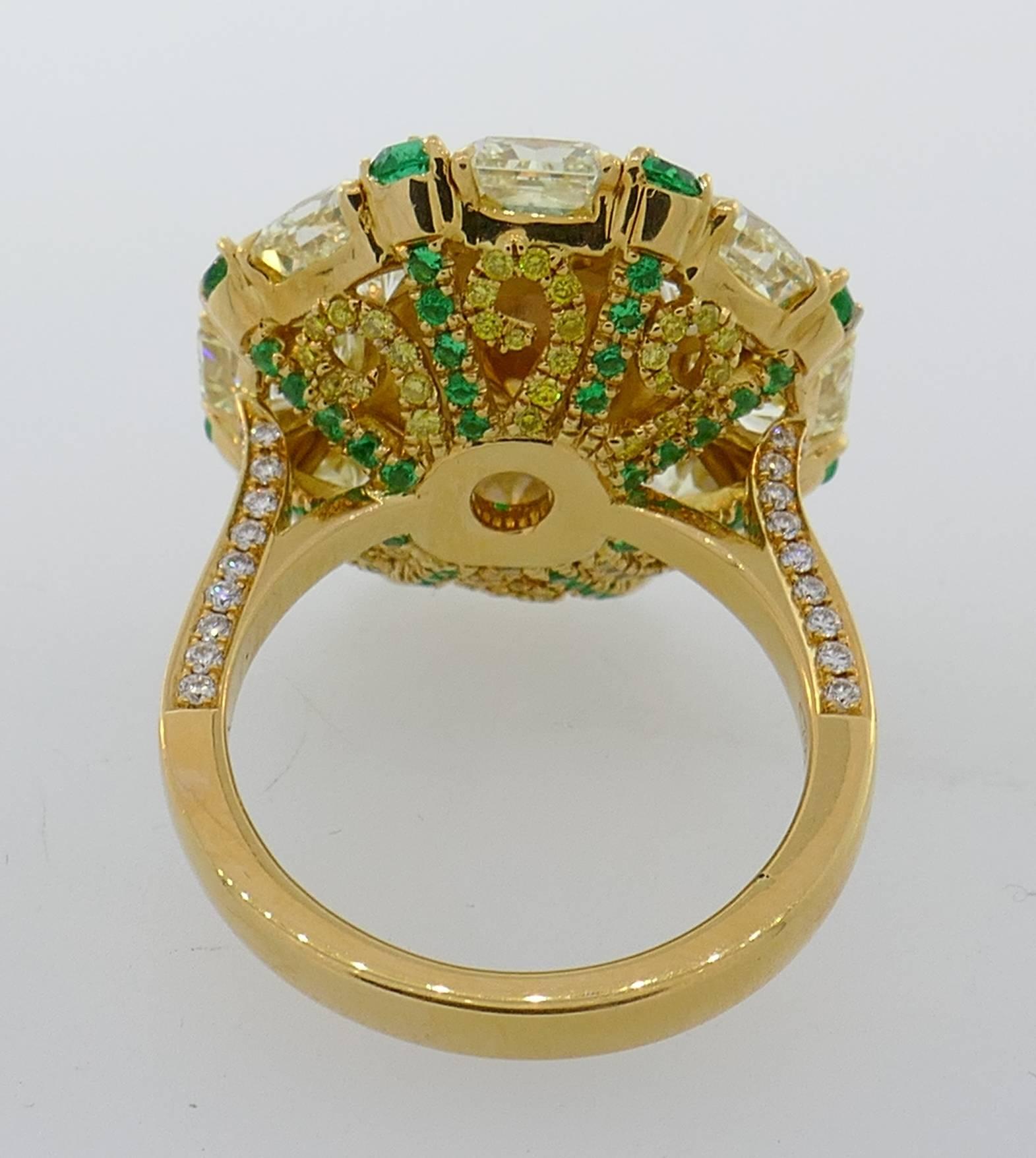 2.24 Carat Emerald Diamond Yellow Gold Ring For Sale 3