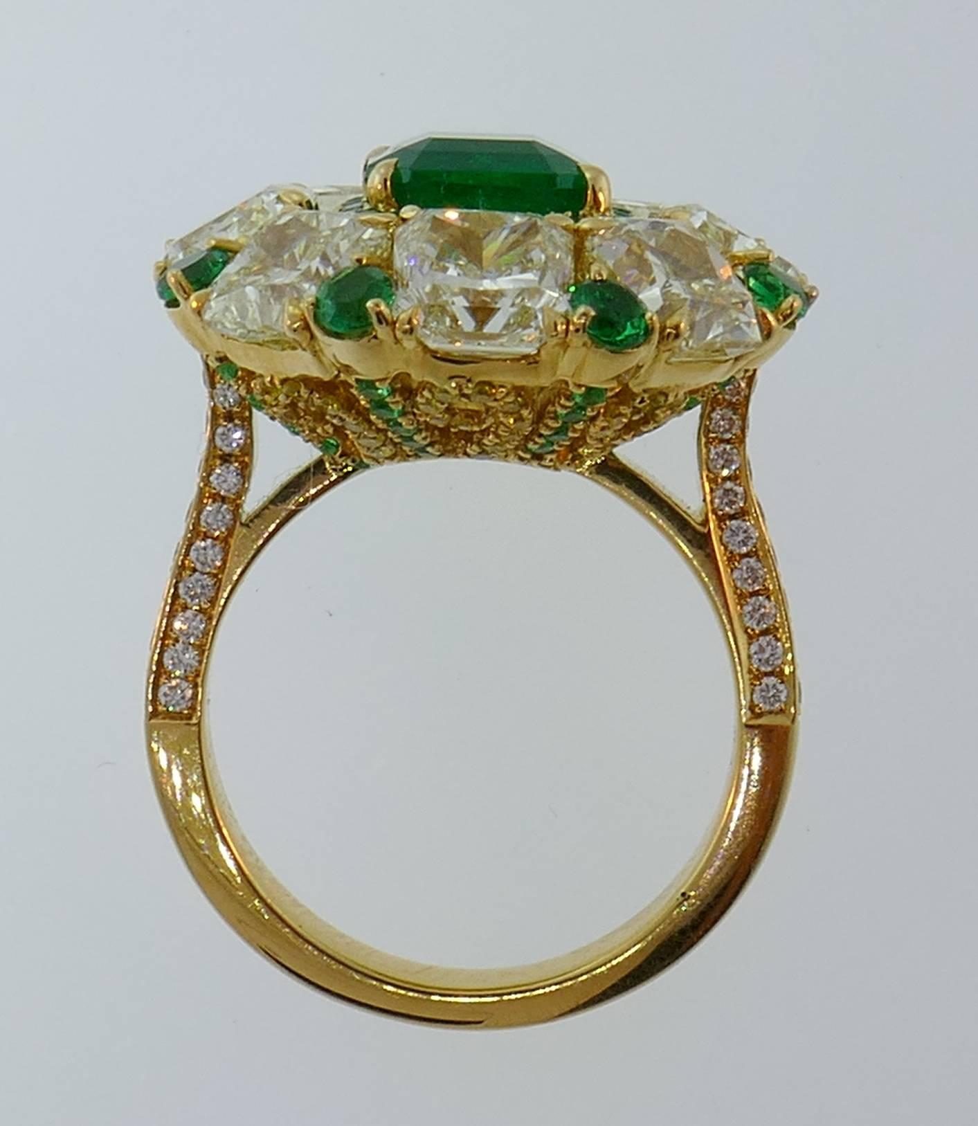2.24 Carat Emerald Diamond Yellow Gold Ring For Sale 4