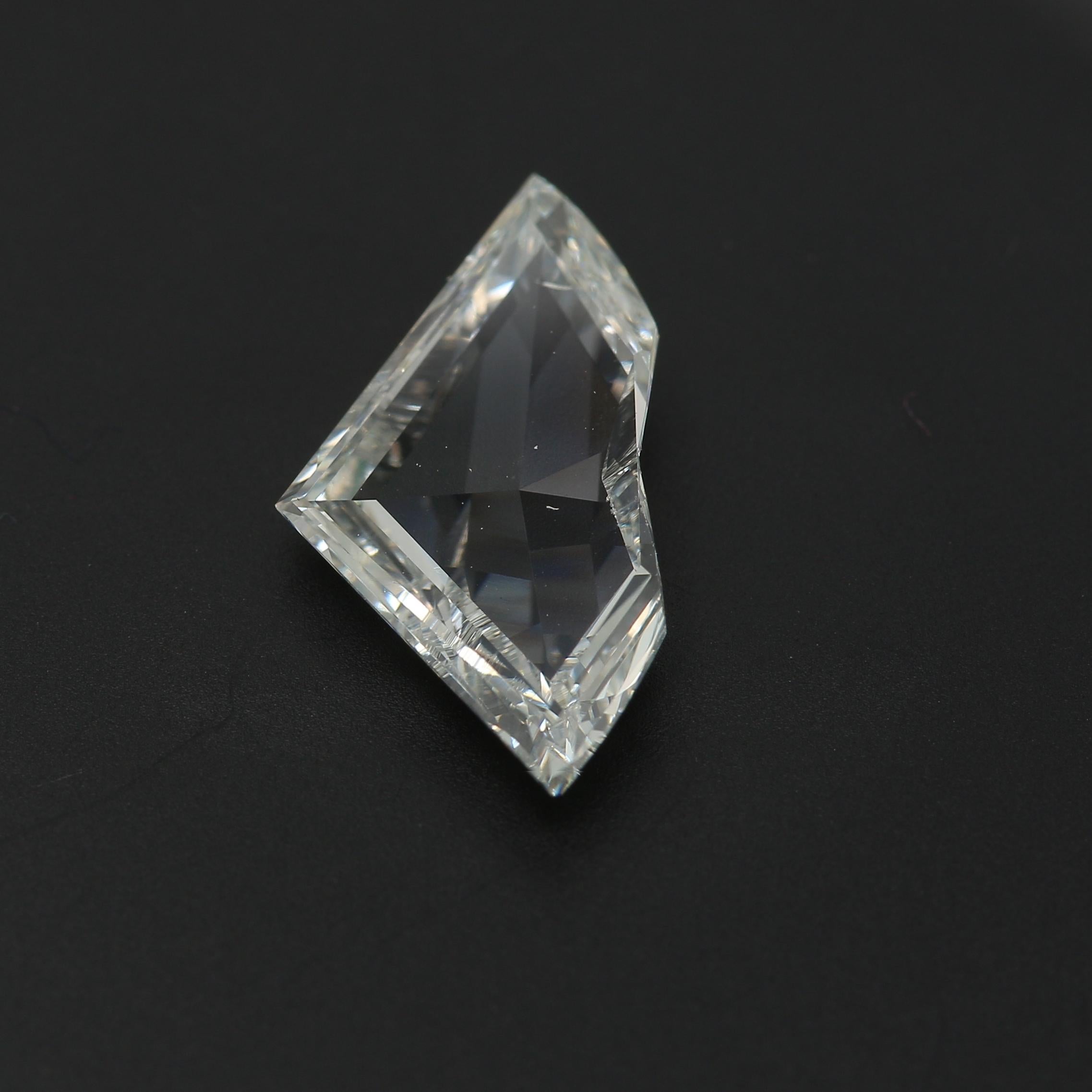 2.24 Carat Shield Cut Diamond I1 Clarity GIA Certified In New Condition For Sale In Kowloon, HK