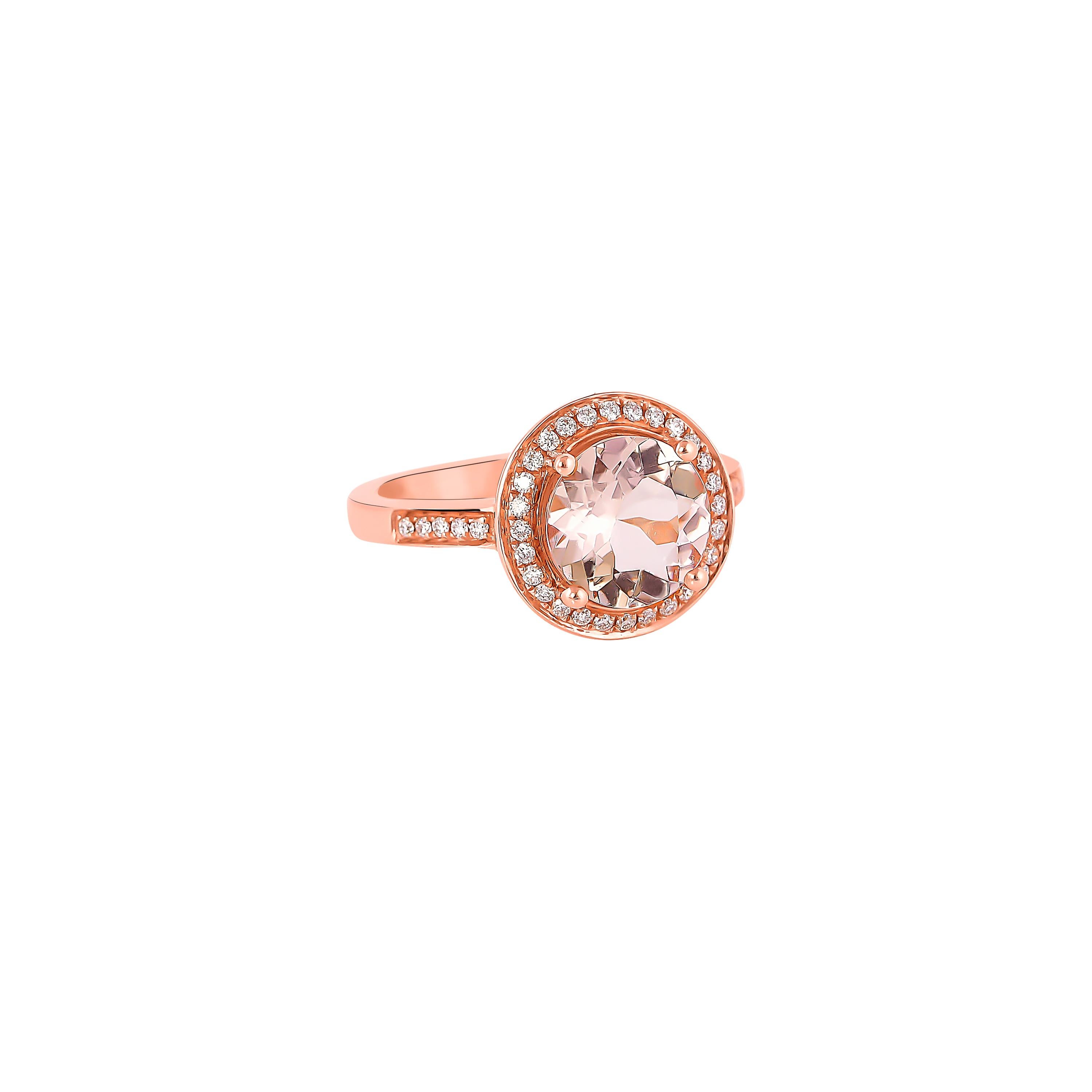 Contemporary 2.24 Carat Morganite and Diamond Ring in 18 Karat Rose Gold For Sale