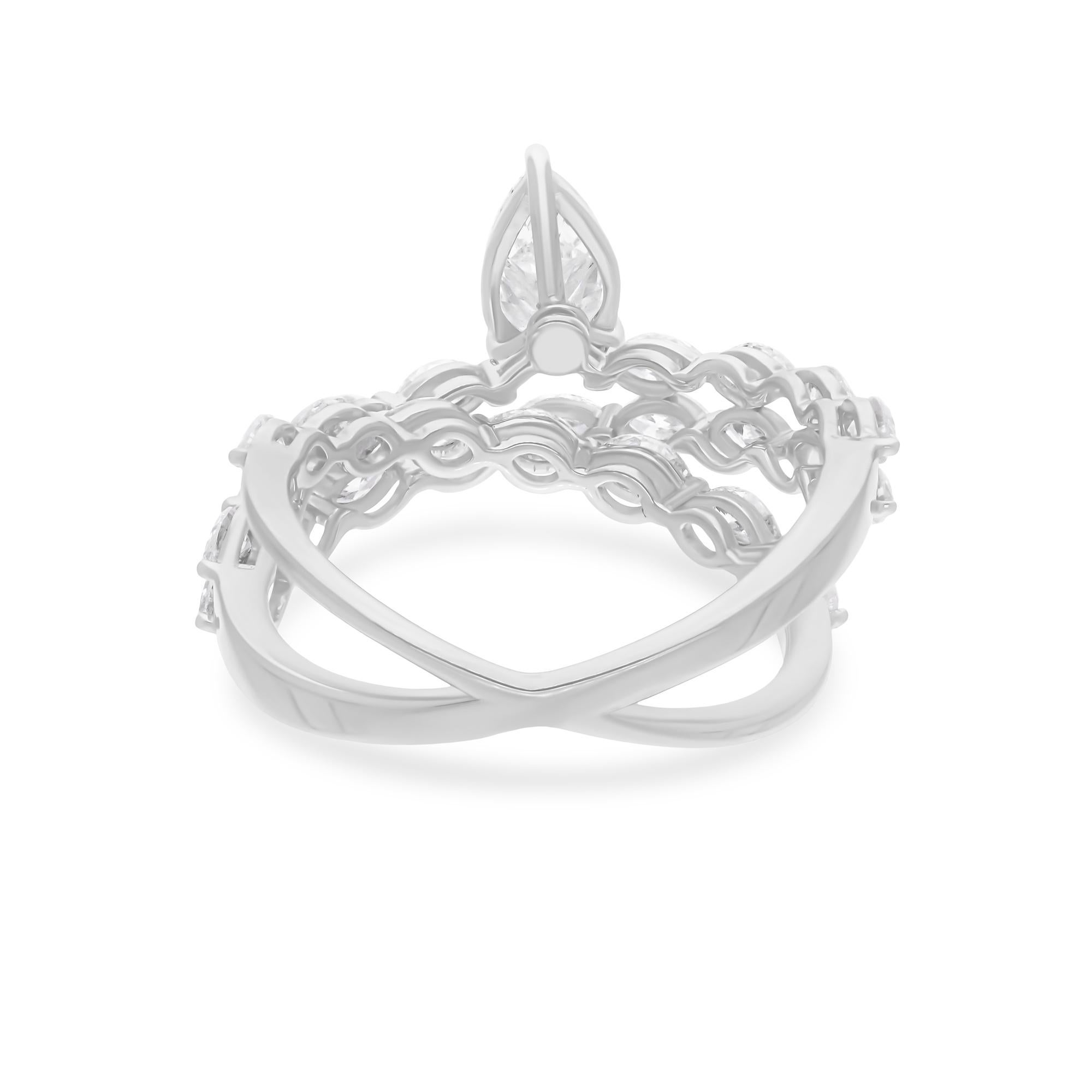 Moderne Bague croisée en or blanc 18 carats avec diamants taille poire marquise 2,24 carats SI/H en vente