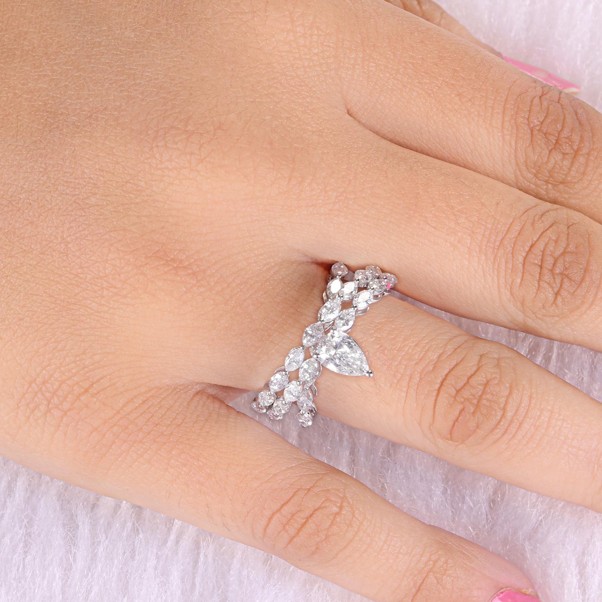 Taille poire Bague croisée en or blanc 18 carats avec diamants taille poire marquise 2,24 carats SI/H en vente