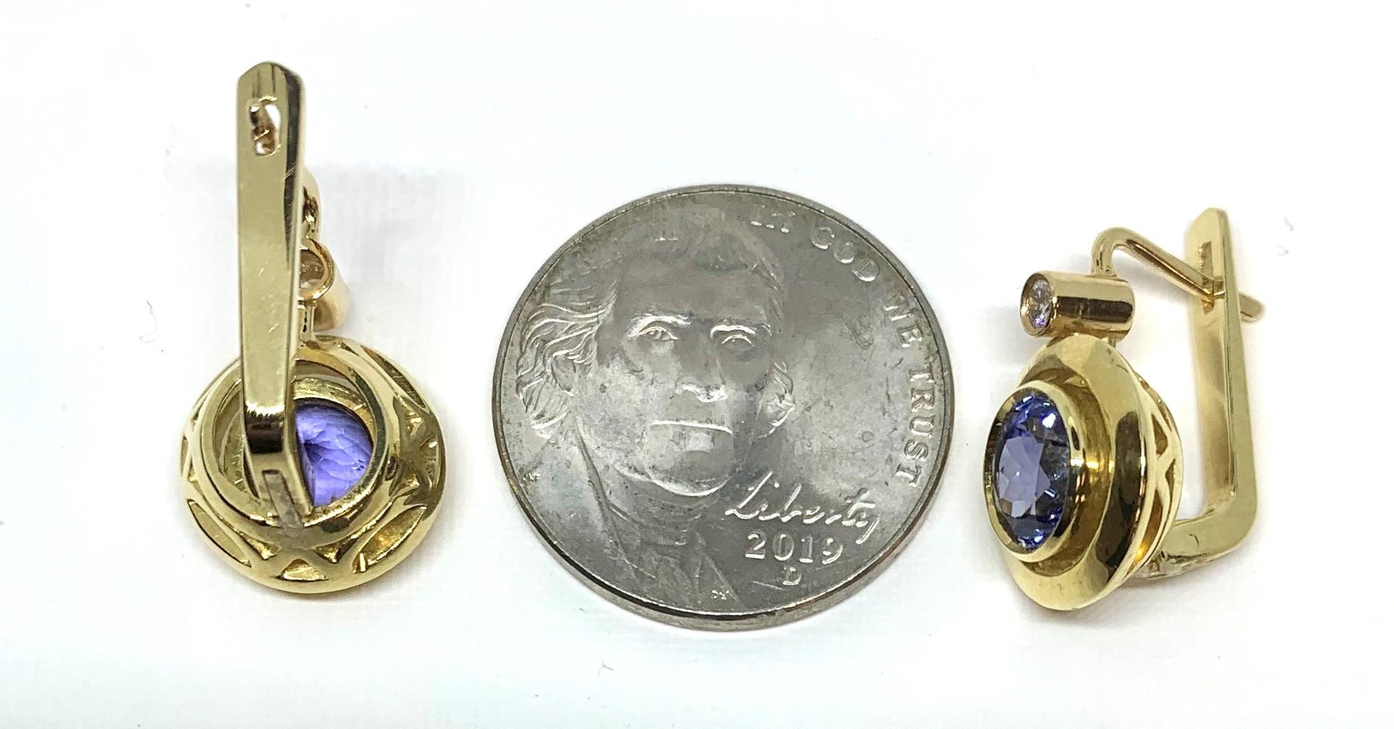 2.24 ct. t.w. Round Tanzanite, Diamond, 18k Gold Bezel Lever-Back Drop Earrings In New Condition In Los Angeles, CA
