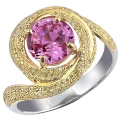 2,24 Karat natürlicher unerhitzter rosa Saphir Diamanten in 18 Karat Weißgold Ring gefasst
