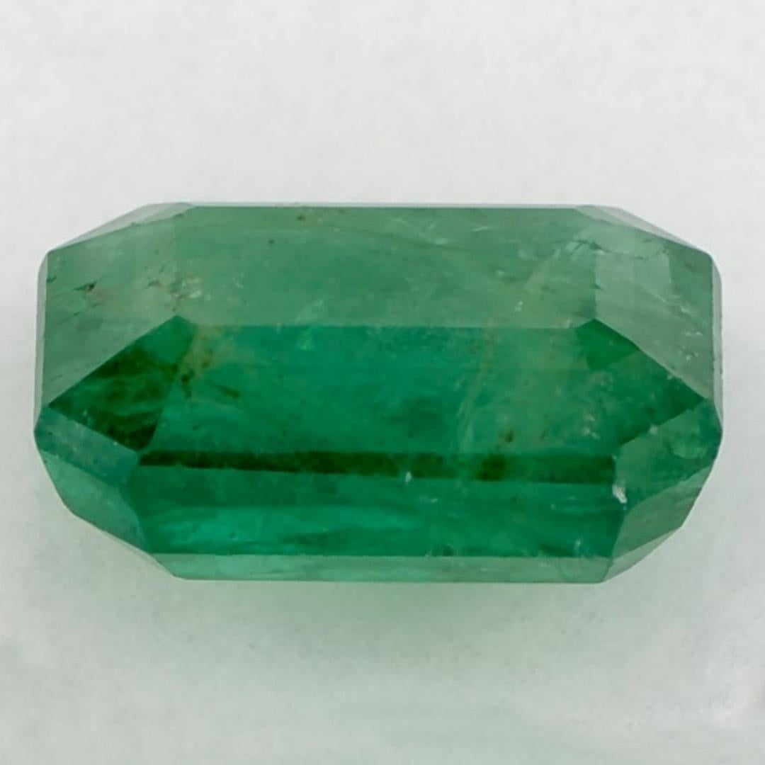 Women's or Men's 2.24 Ct Emerald Octagon Cut Loose Gemstone For Sale