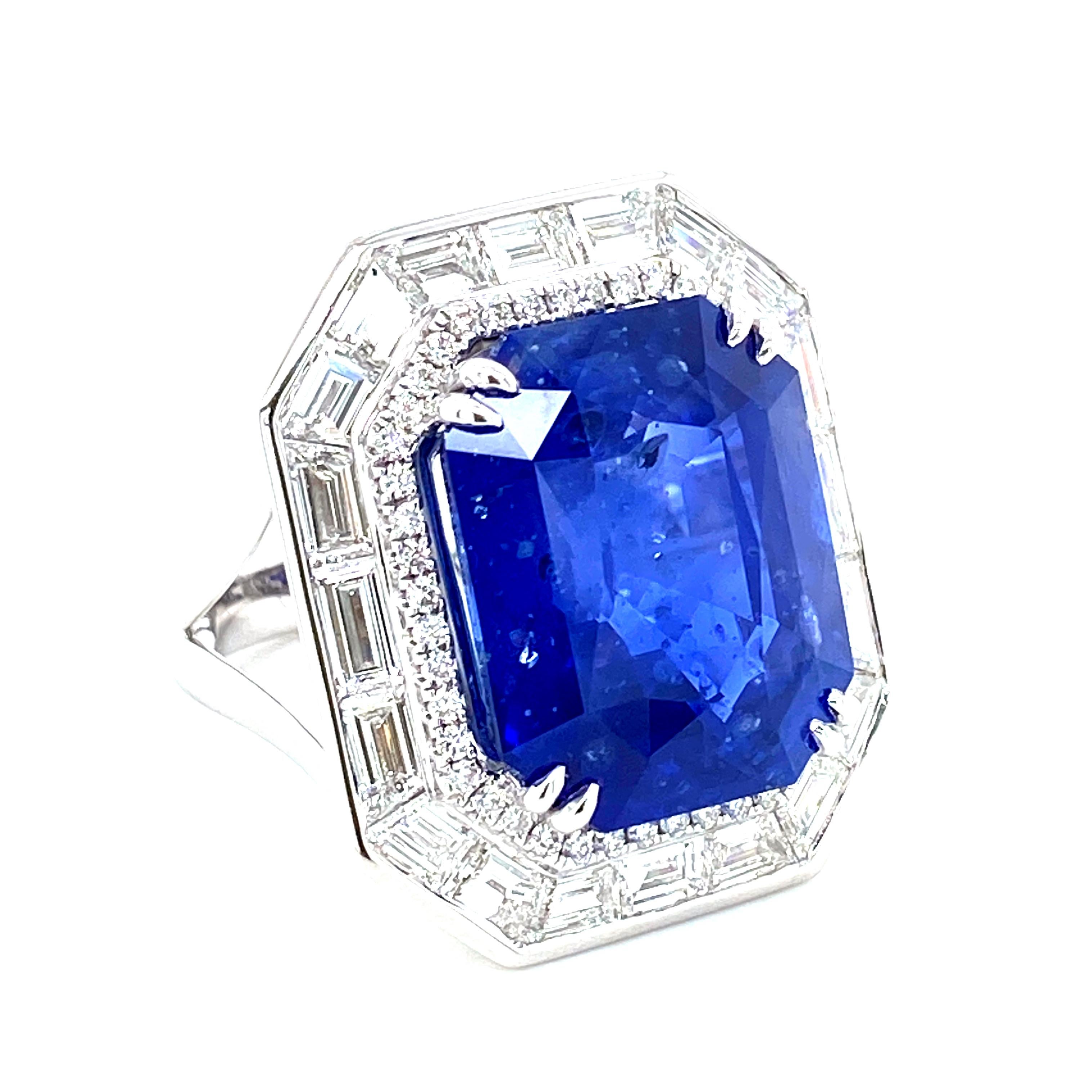 Contemporary 22.43 Carat GRS Certified Cornflower Blue Sapphire and White Diamond Gold Ring For Sale