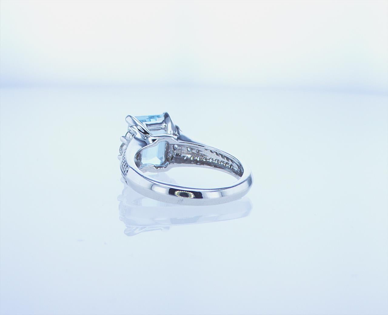 2.24ct Aqua Cocktail Ring in 18k White Gold For Sale 6