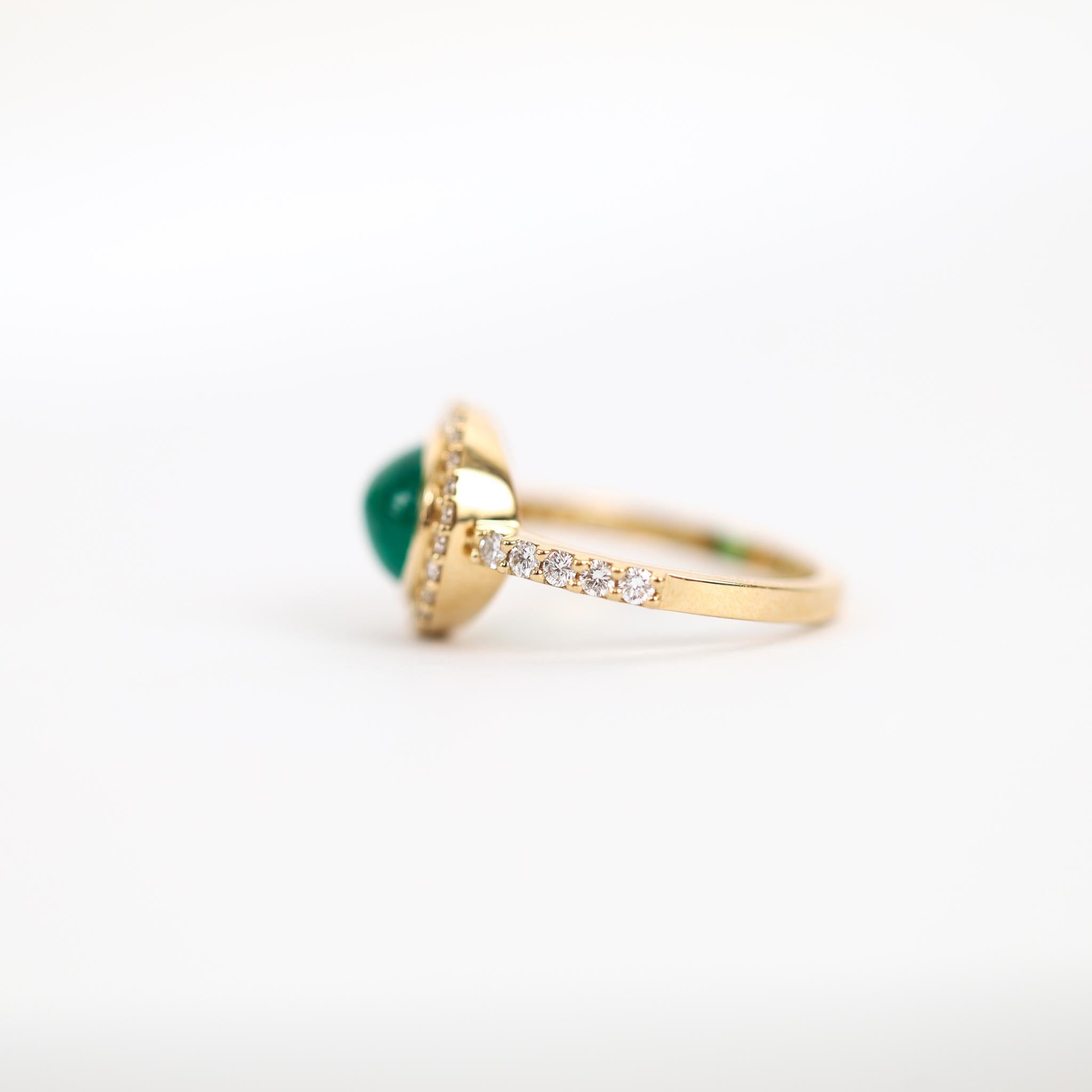 2.24ct Oval Cabochon Emerald & Diamond Halo Engagement Ring in 18K Yellow Gold For Sale 1