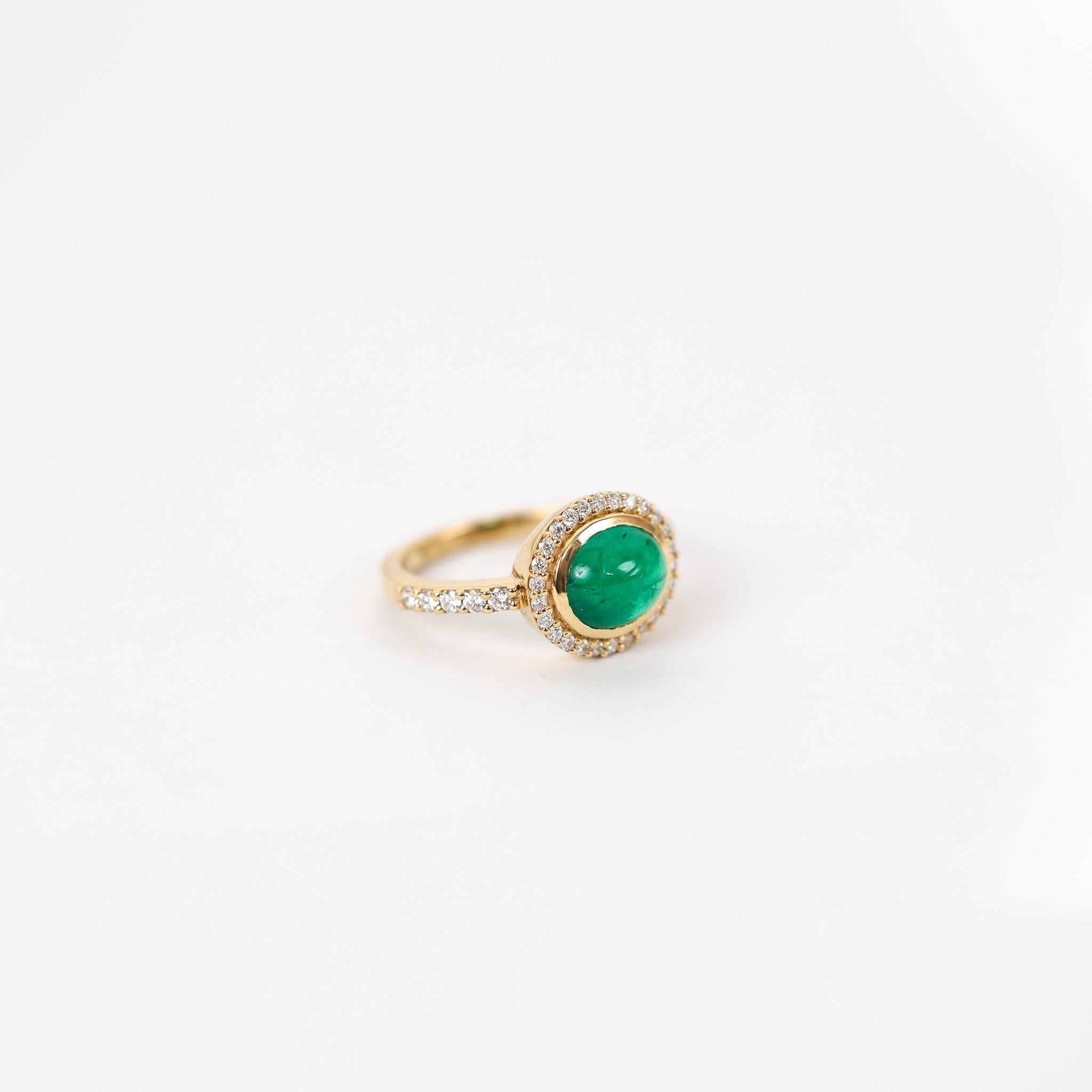 2.24ct Oval Cabochon Emerald & Diamond Halo Engagement Ring in 18K Yellow Gold For Sale 3