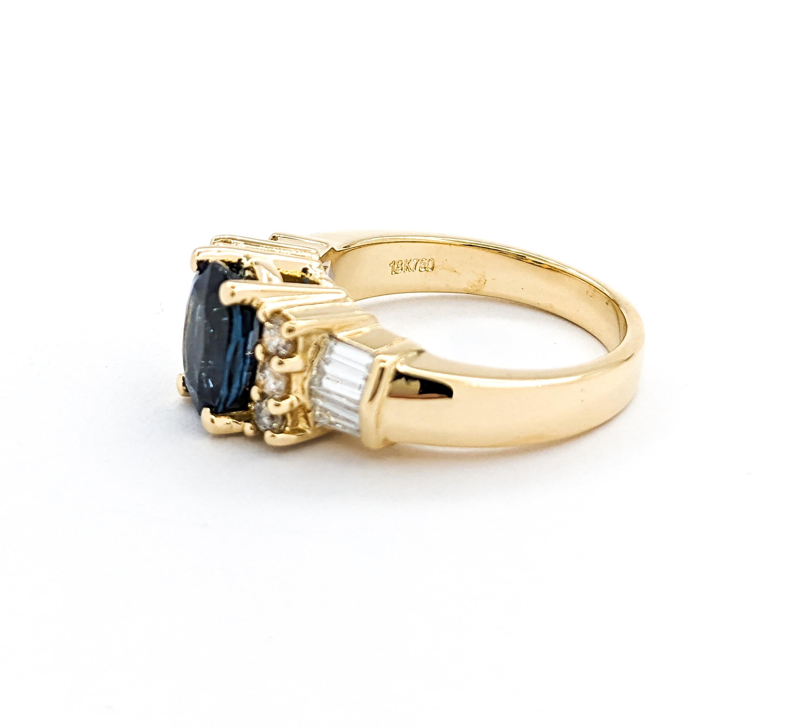 2.24ct Sapphire Ring With Diamonds In 18kt Yellow Gold For Sale 5