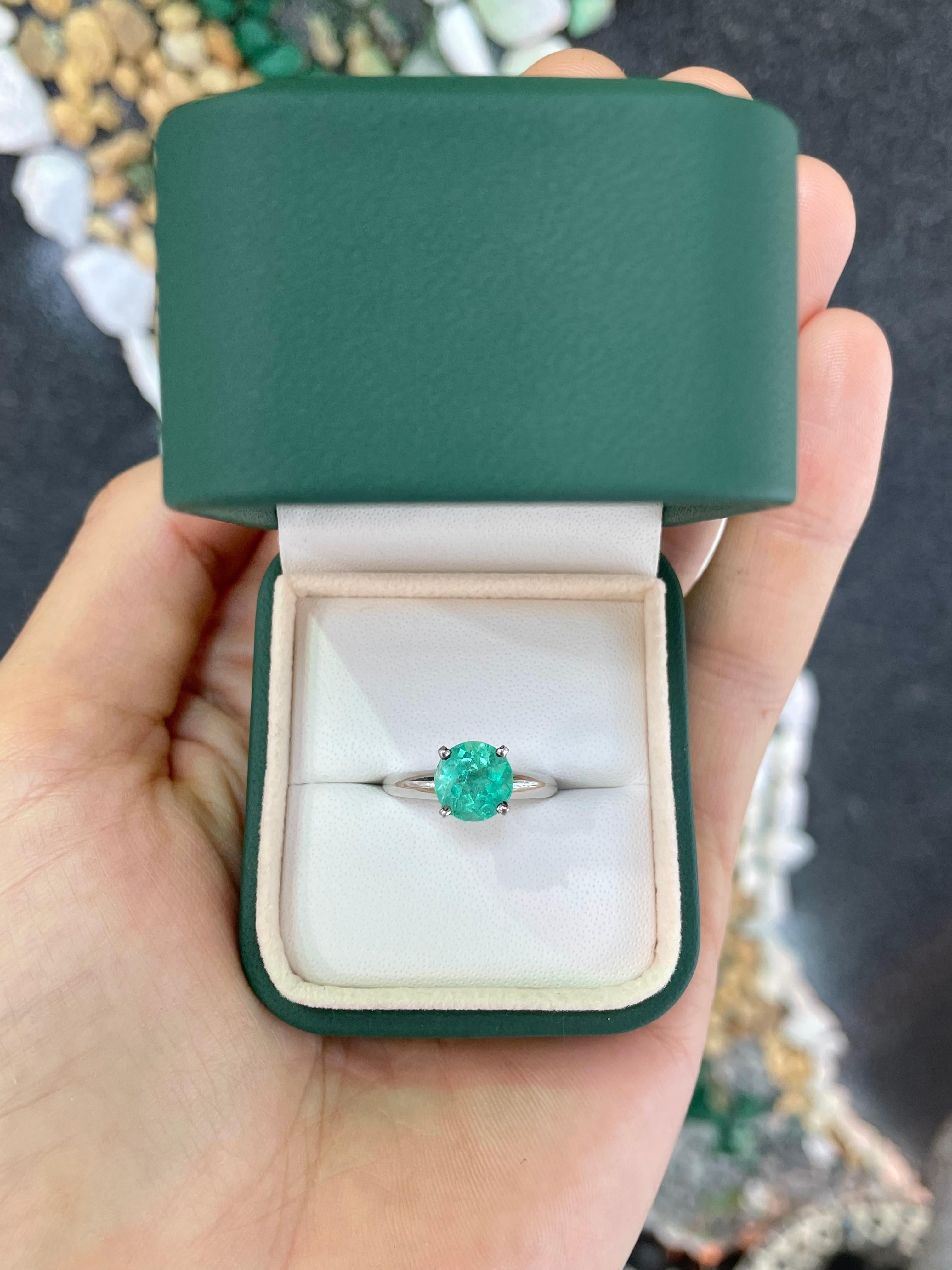 2.24cts 14K Colombian Emerald-Round Cut Solitaire 4-Prong White Gold Ring For Sale 3