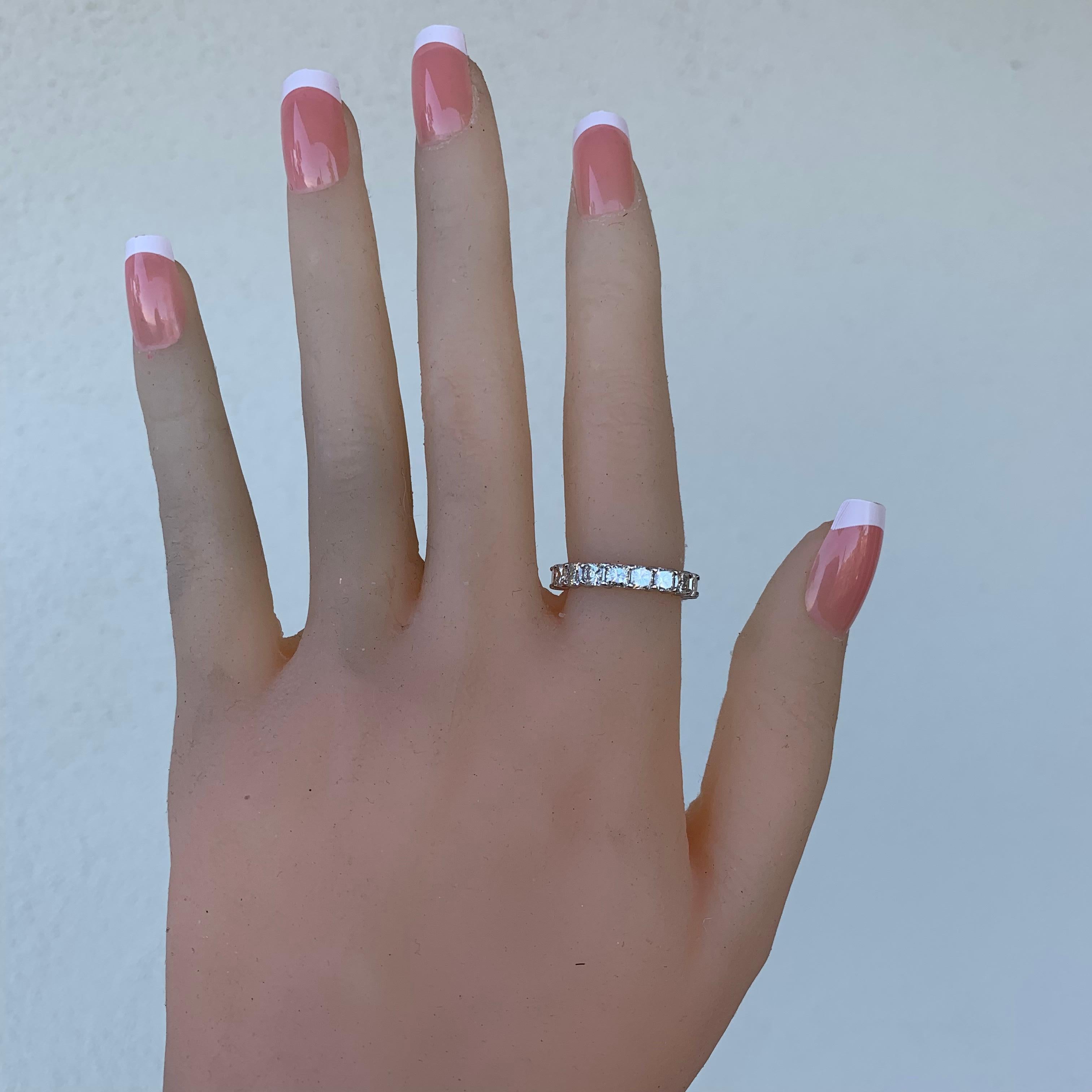 2.25 Carat Approximate Radiant Diamond Eternity Ring or Wedding Band, Ben Dannie im Zustand „Neu“ im Angebot in West Hollywood, CA
