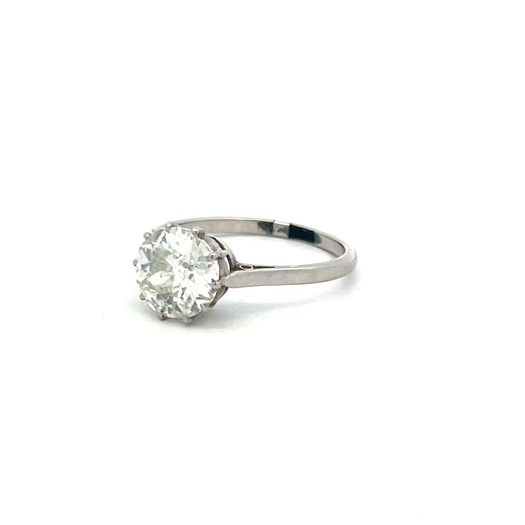 2.25 Carat Circular Brilliant Cut K SI2 Diamond Platinum Engagement Ring For Sale 2