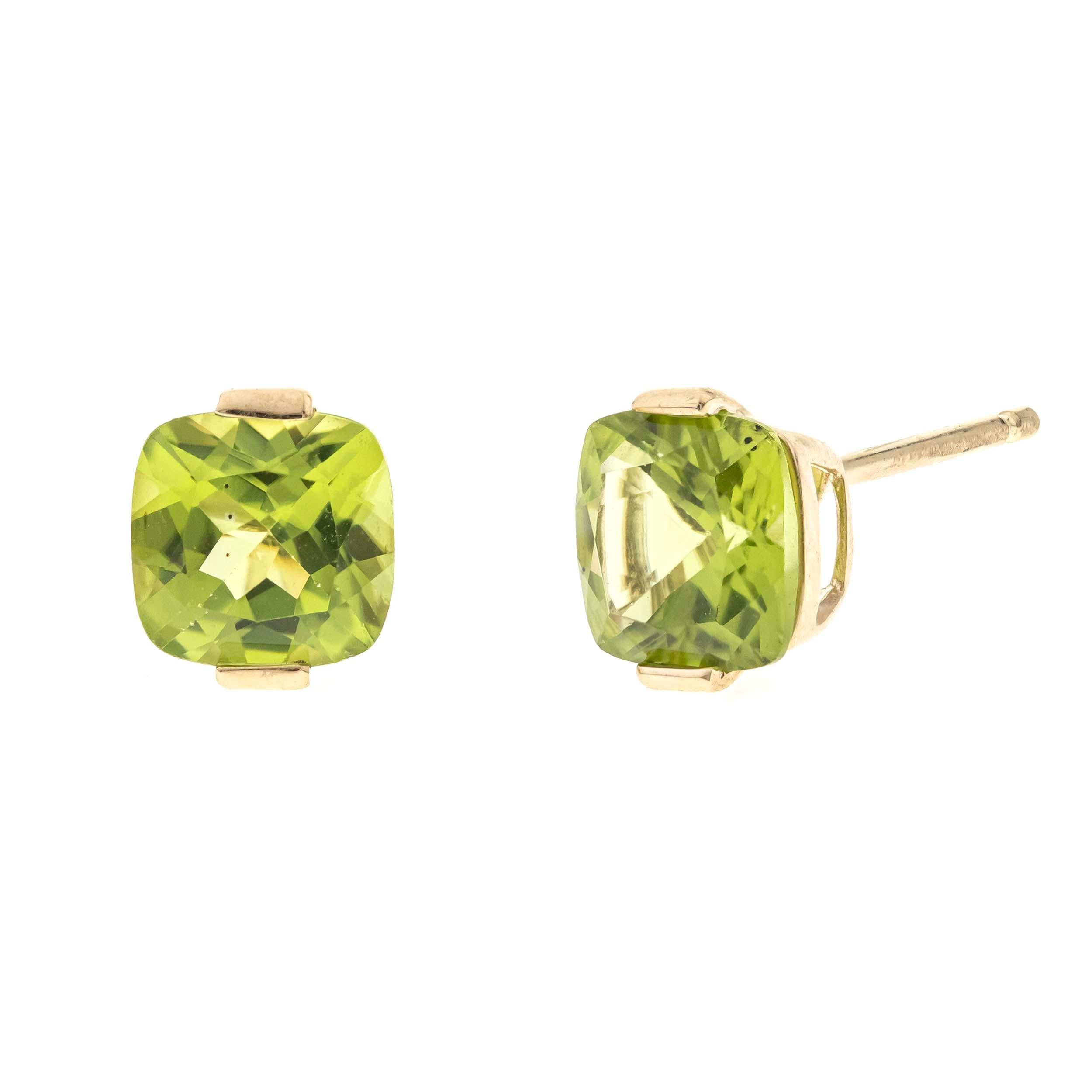 2,25 Karat Kissenschliff Peridot 10K Gelbgold Ohrstecker im Zustand „Neu“ in New York, NY