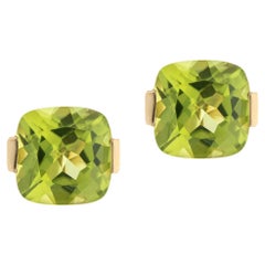 2,25 Karat Kissenschliff Peridot 10K Gelbgold Ohrstecker