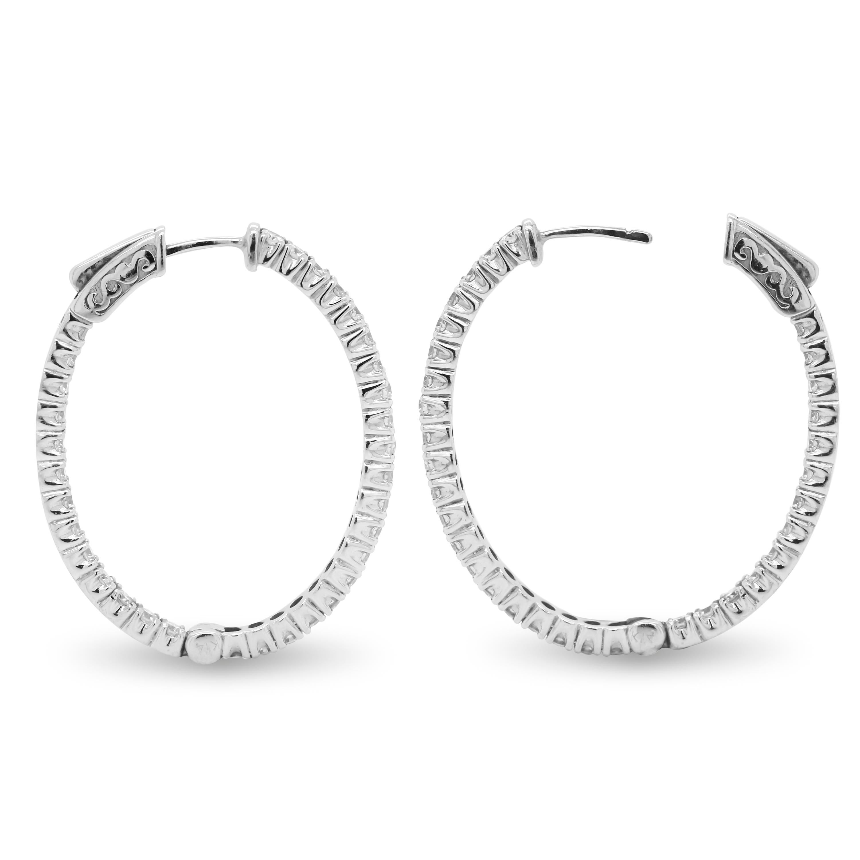 14k White Gold Oval Shape Hoop Earrings with 2.25 Carat Diamonds

A staple in every wardrobe, the traditional, yet elegant, diamond hoops.

Apprx. 2.25 carat G-H color, VS-SI clarity diamonds 

28.55mm oval diameter