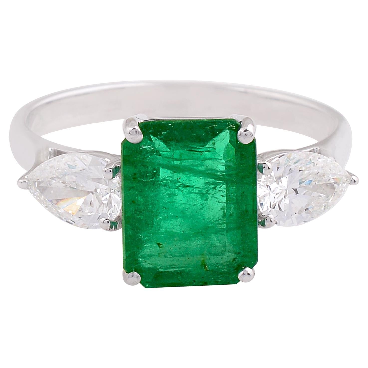2,25 Karat Smaragd Cocktail-Ring 0,80 Karat SI/H birnenförmiger Diamant 18 Karat Weißgold