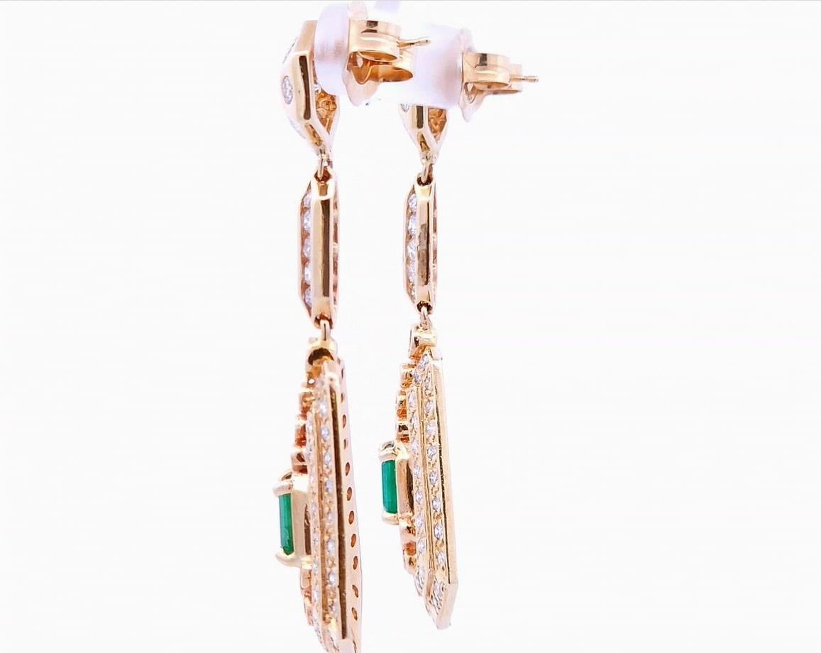2.26 Carat Emerald Dangle Earrings in 14K Yellow Gold In New Condition In Tustin, CA