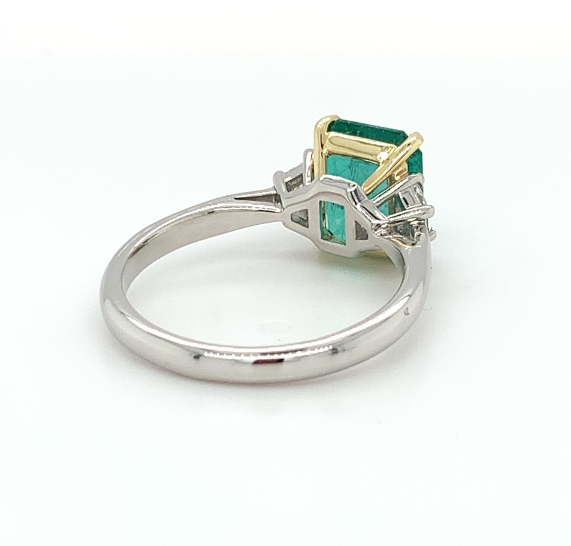 2.25 Carat Emerald and Diamond Engagement Ring in Platinum and Yellow Gold For Sale 2
