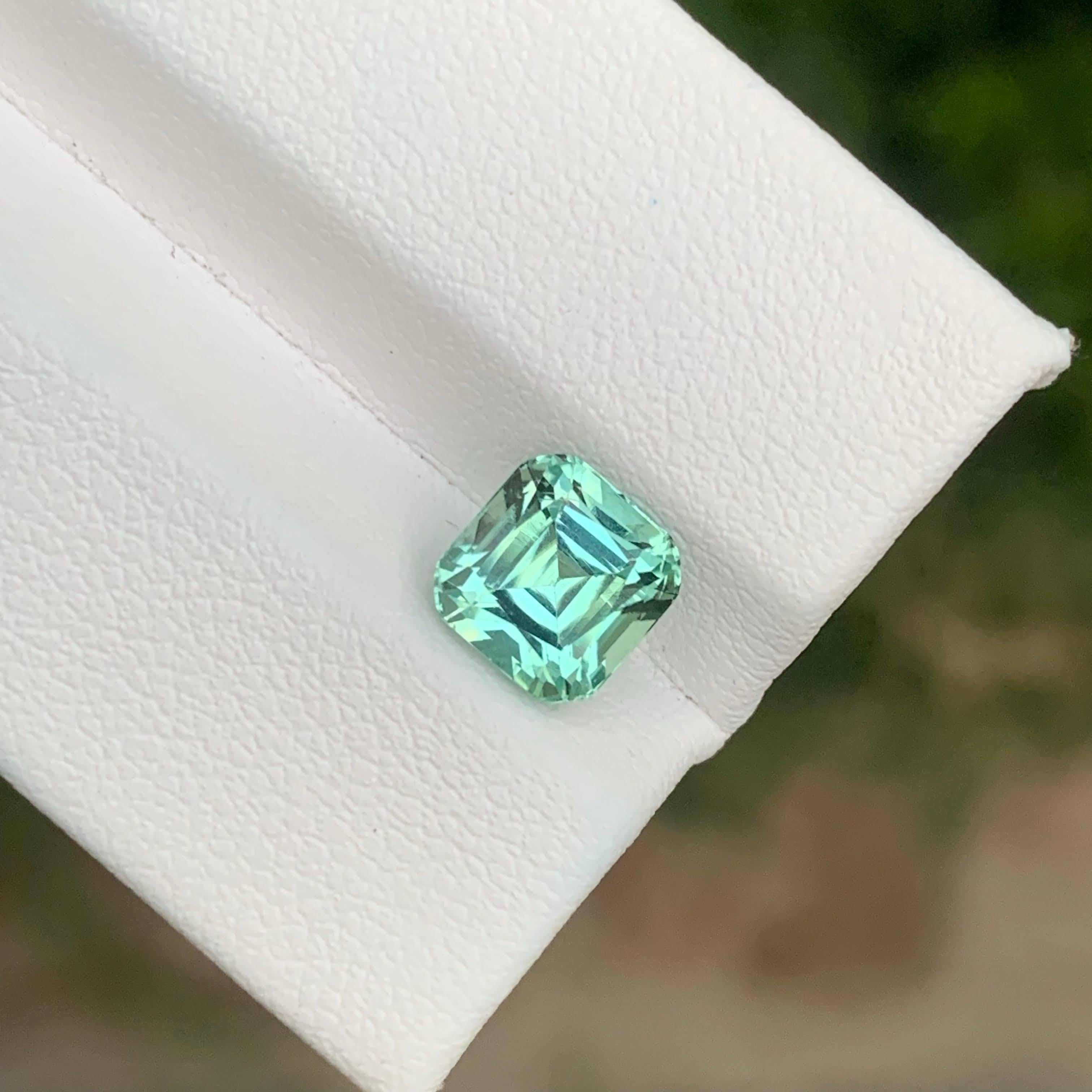 Moderne 2.25 Carat Seafoam Tourmaline Stone Cushion Cut Natural Afghan Gemstone (pierre précieuse afghane) en vente