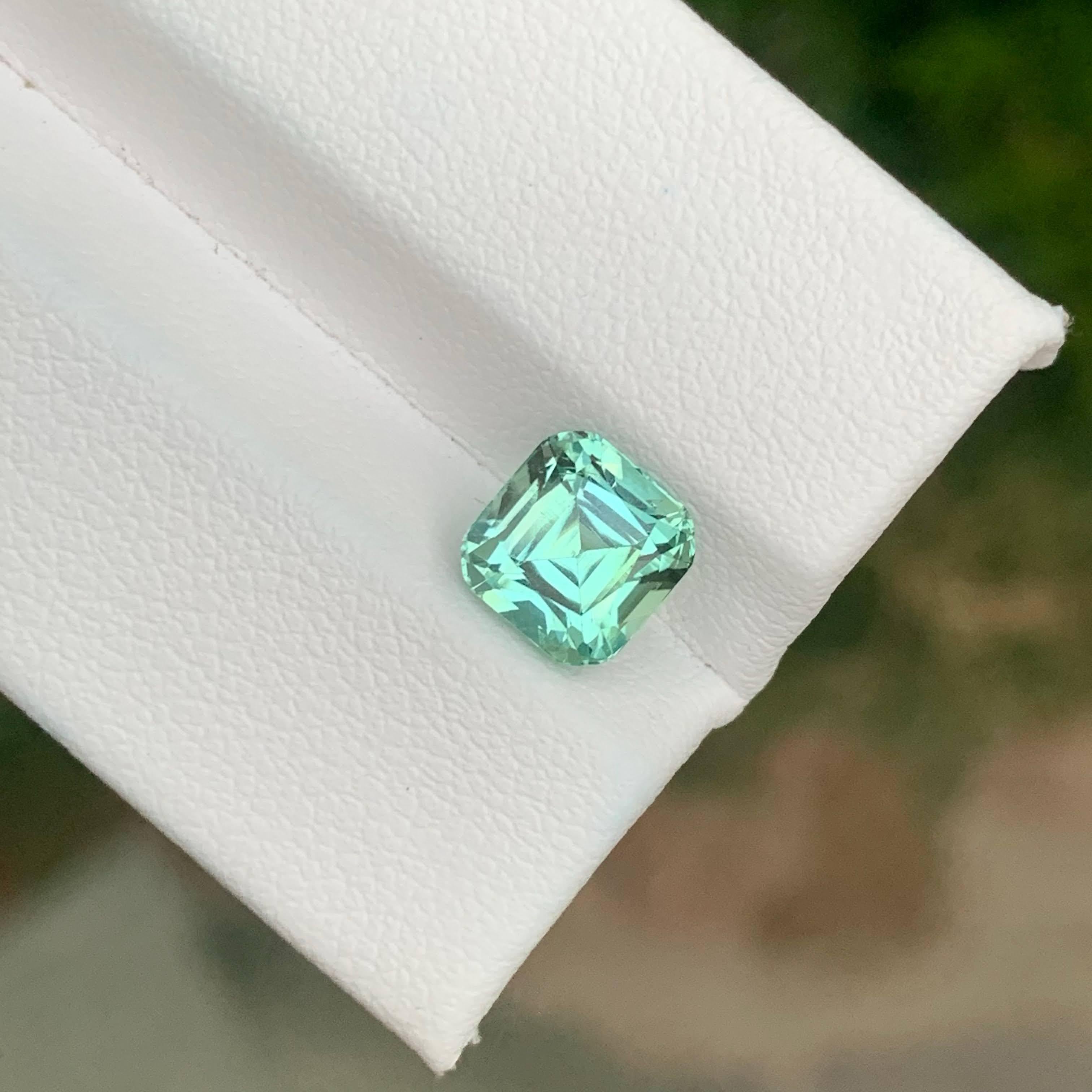 Taille coussin 2.25 Carat Seafoam Tourmaline Stone Cushion Cut Natural Afghan Gemstone (pierre précieuse afghane) en vente