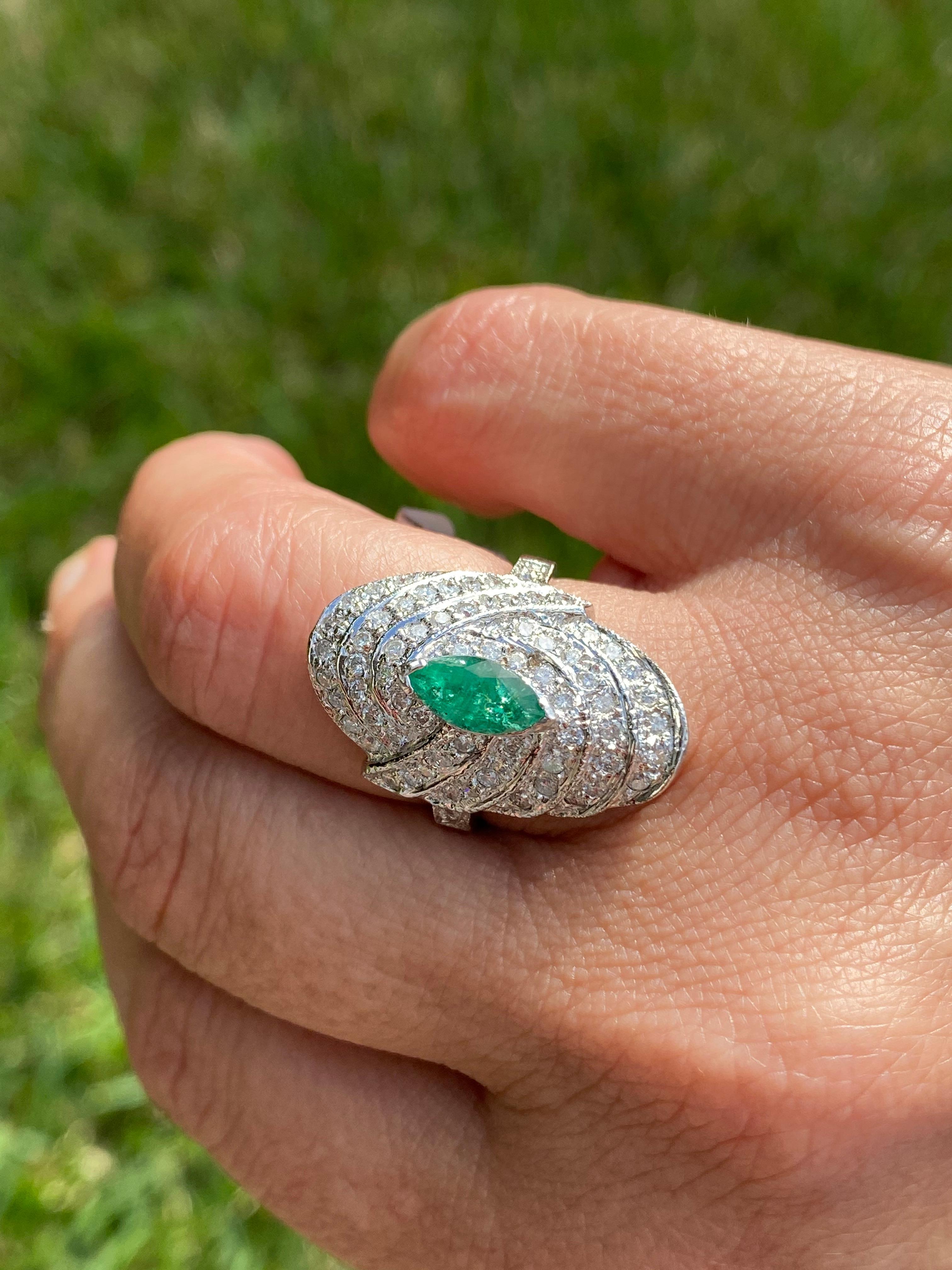2.25 Carat Marquis-Cut Colombian Emerald and Diamond 14 Karat White Gold Ring For Sale 2
