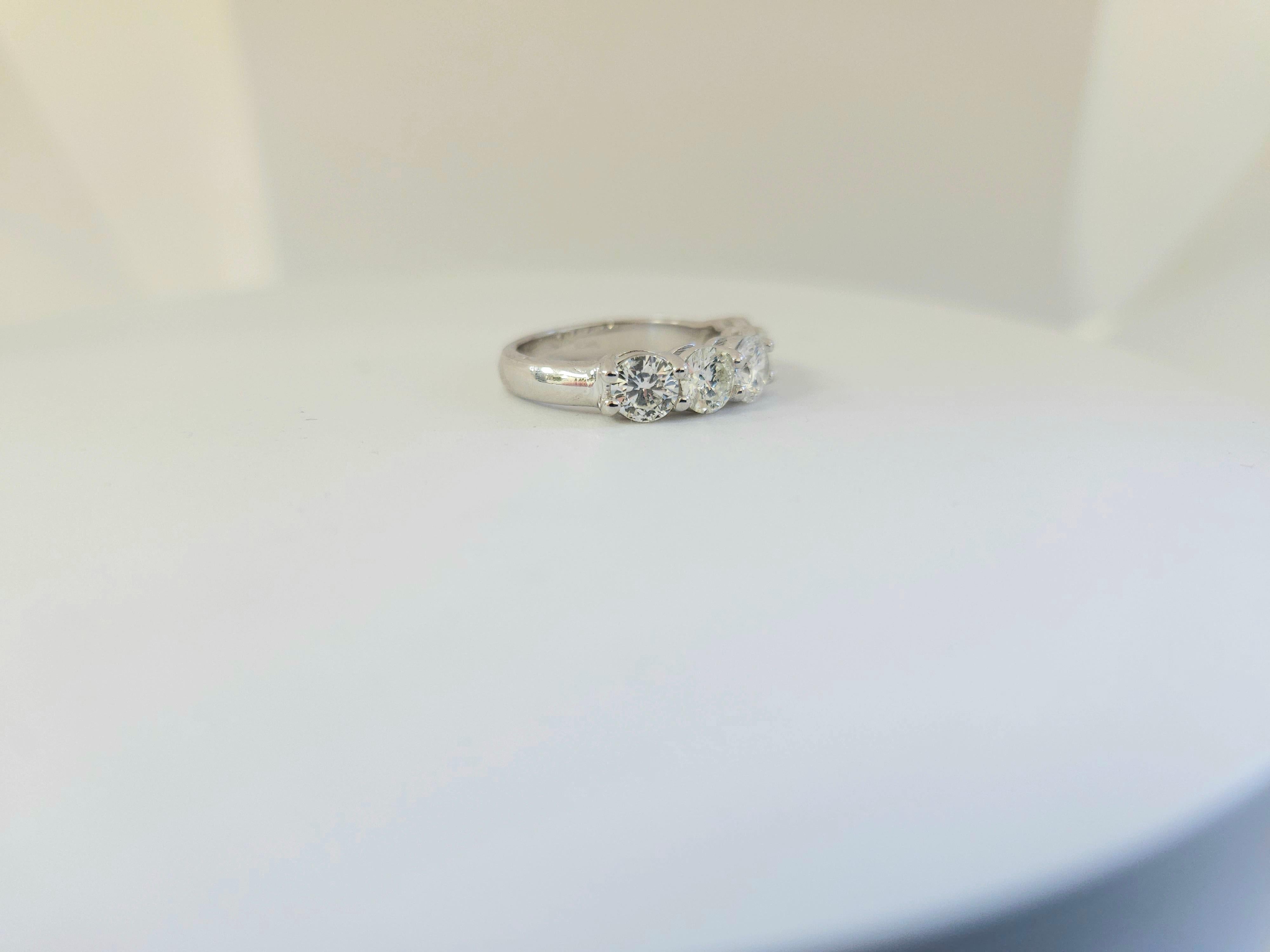 2.25 Carat  Natural Diamond White Gold Mini band Ring 14K  In New Condition For Sale In Great Neck, NY