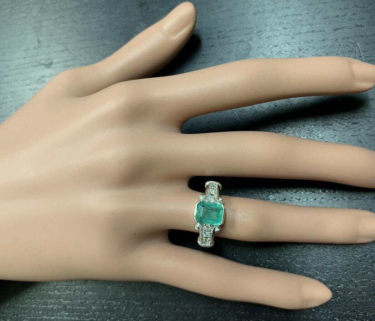 Women's or Men's 2.25 Carat Natural Emerald and Diamond 14 Karat Solid White Gold Ring For Sale