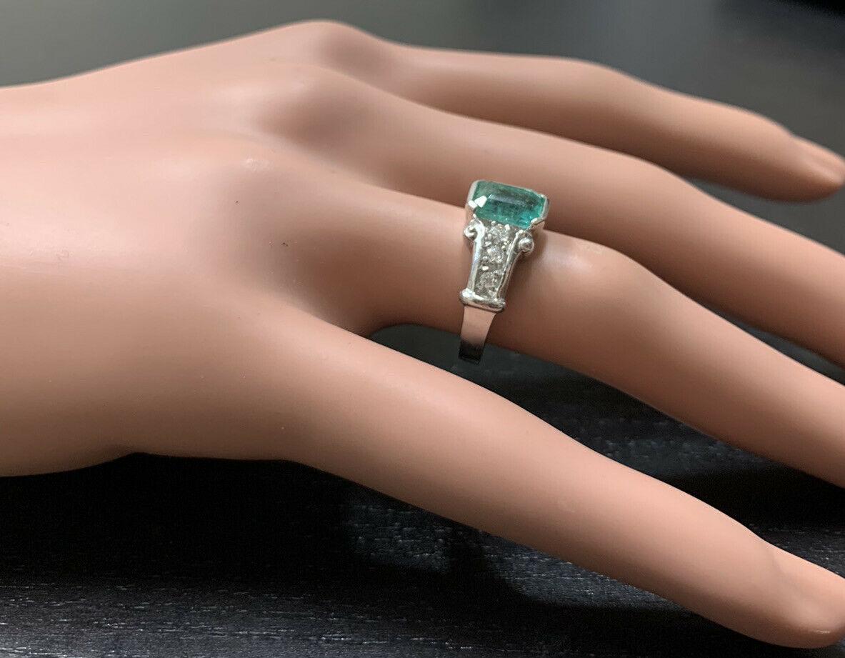 2.25 Carat Natural Emerald and Diamond 14 Karat Solid White Gold Ring For Sale 3