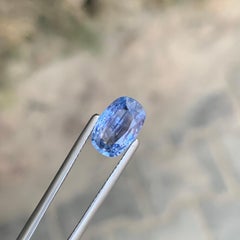 Gemma di zaffiro blu sciolta da 2,25 carati Nature dallo Sri Lanka