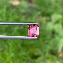 2.25 carati di tormalina rosa Bubblegum sciolta Nature taglio smeraldo Gemma afgana