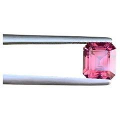 2.25 carati di tormalina rosa Bubblegum sciolta Nature taglio smeraldo Gemma afgana