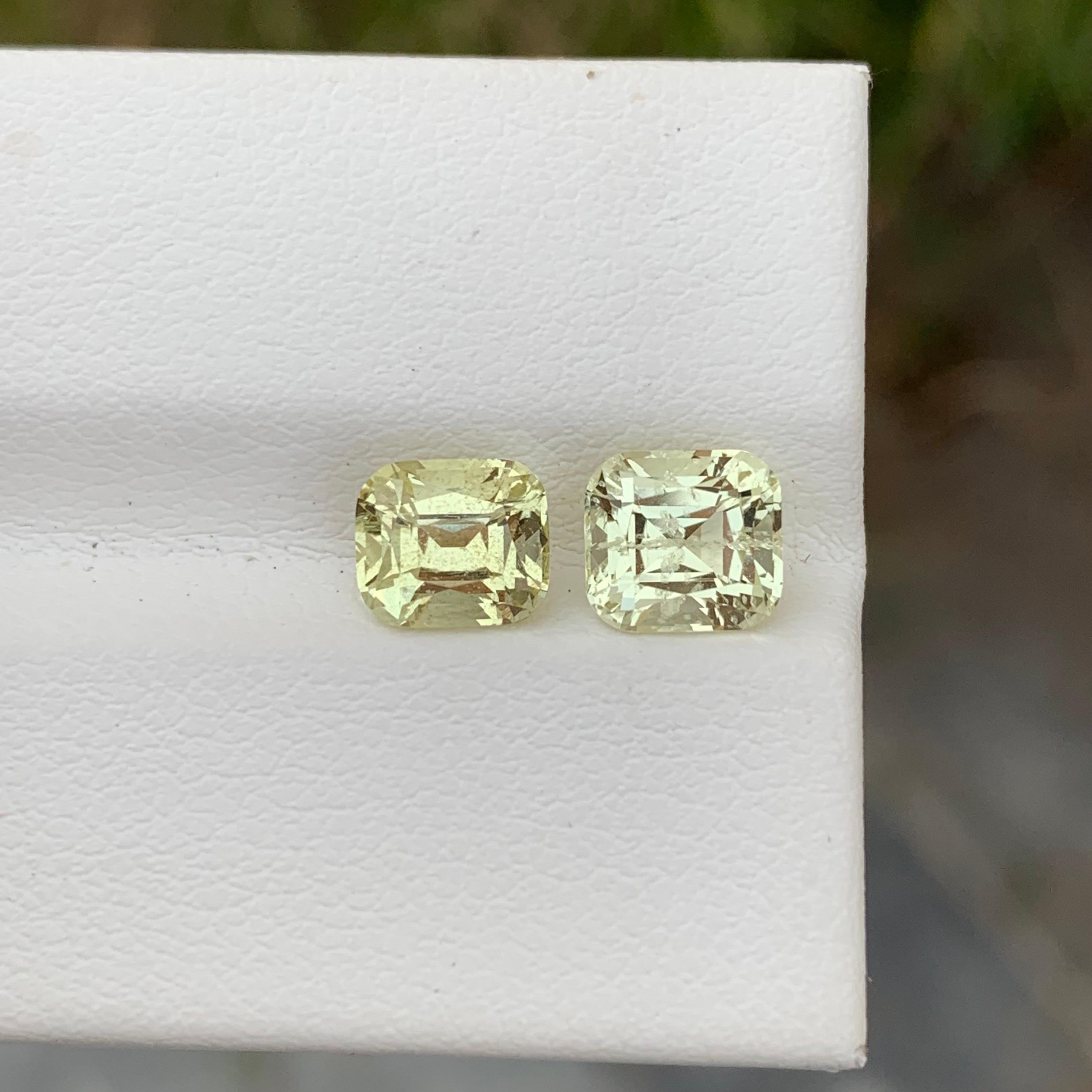 2,25 Karat natürlicher, loser Dual Heliodor in quadratischer Form für die Schmuckherstellung für Damen oder Herren im Angebot