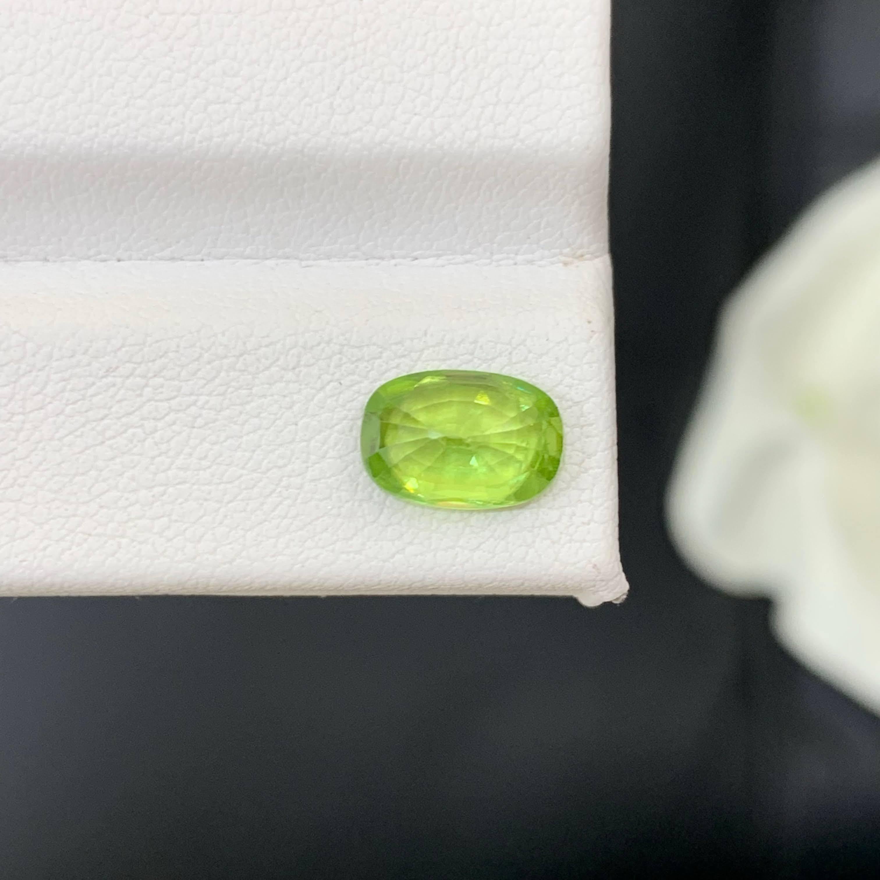Women's or Men's 2.25 Carat Natural Loose Green Sphene Stone Oval Shaped Madagascar's Gemstone For Sale