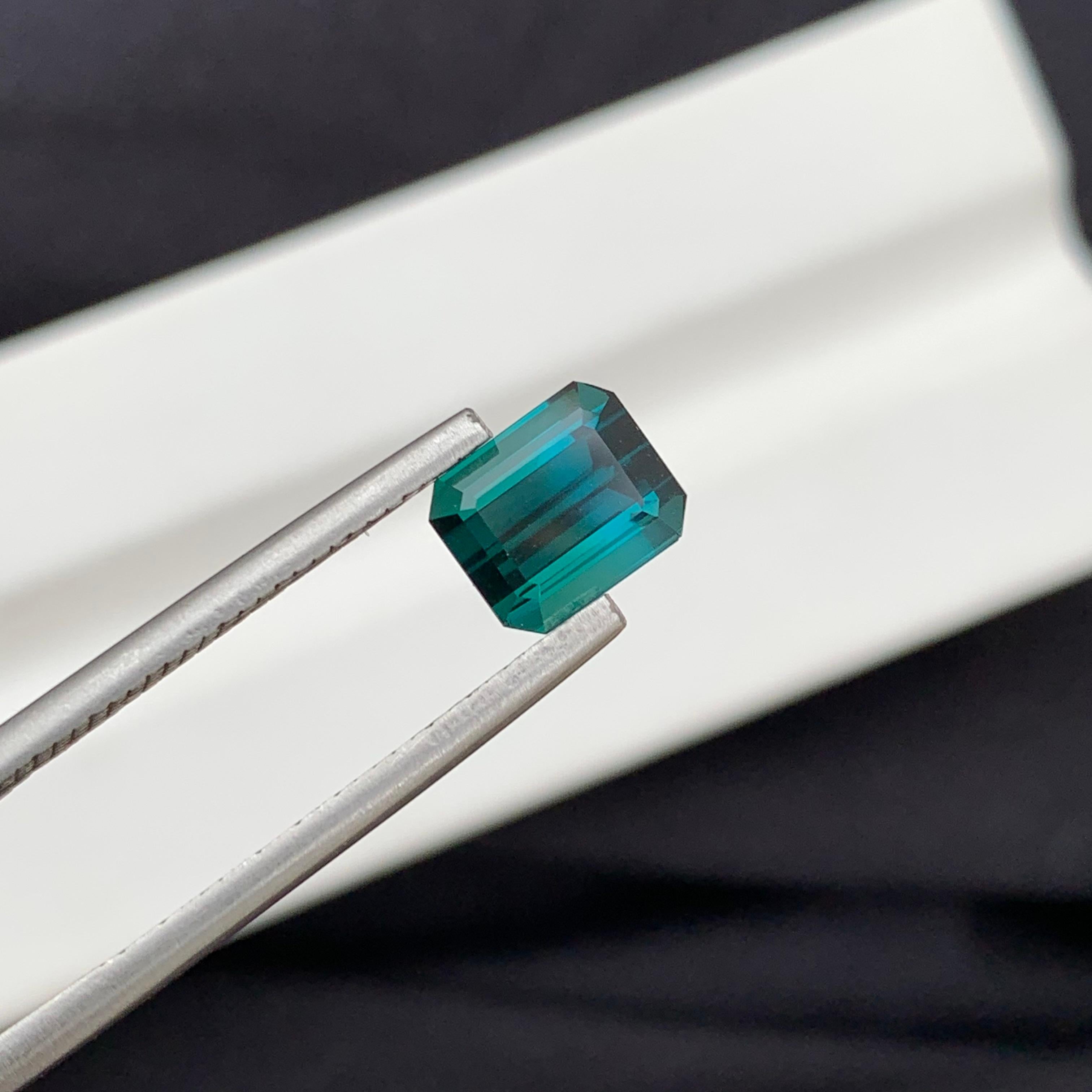 2.25 Carat Natural Loose Indicolite Tourmaline Emerald Shape Gem For Jewellery  In New Condition For Sale In Peshawar, PK