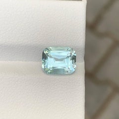 Piedra preciosa paquistaní suelta de 2.25 quilates de aguamarina azul claro natural talla cojín