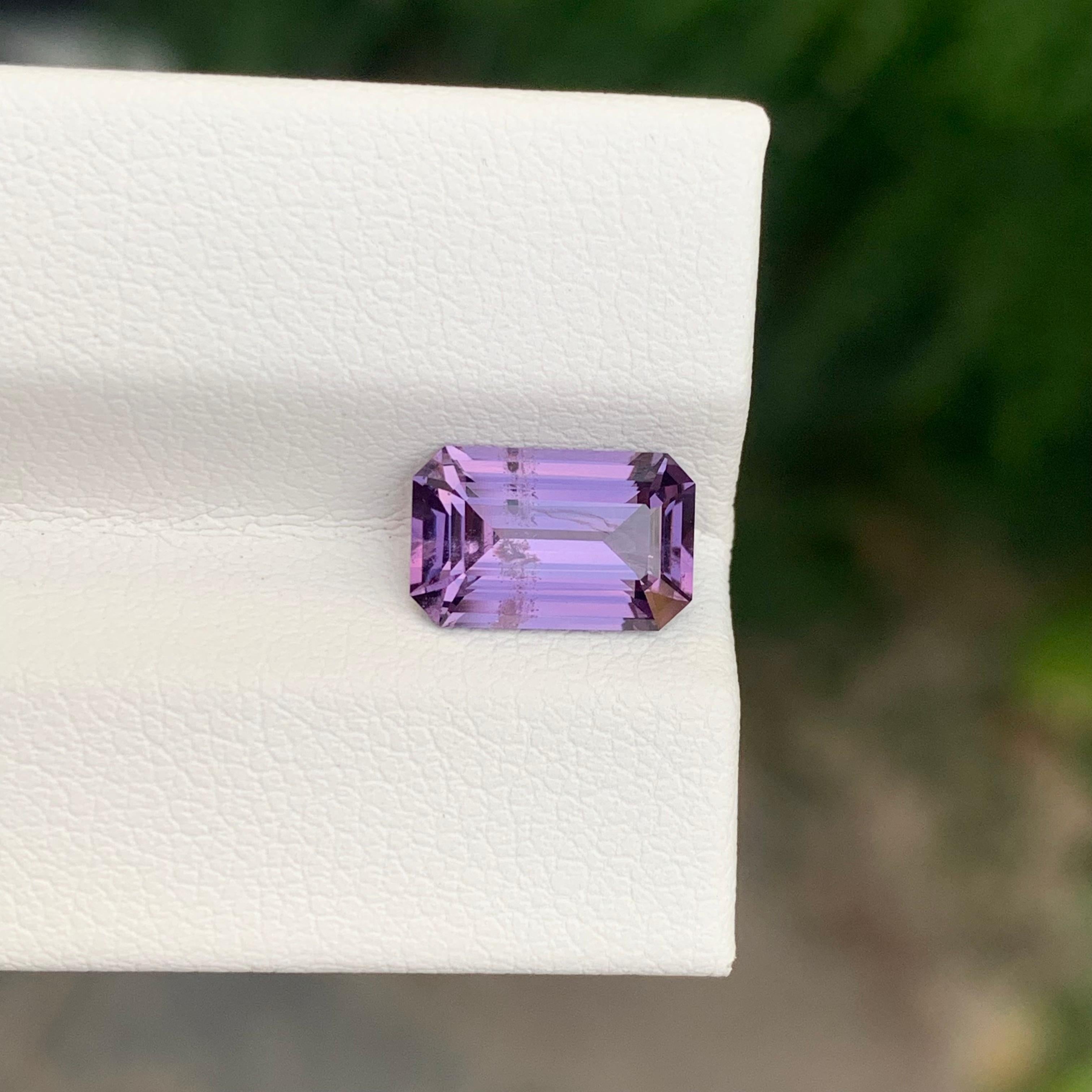 Taille émeraude 2.25 Carat Natural Loose Purplish Pink Spinel Emerald Shape Gem en vente