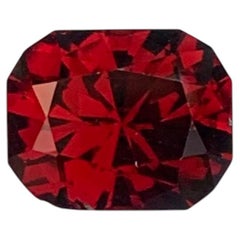 Pierre précieuse en grenat rhodolite naturel de 2,25 carats, taille coussin