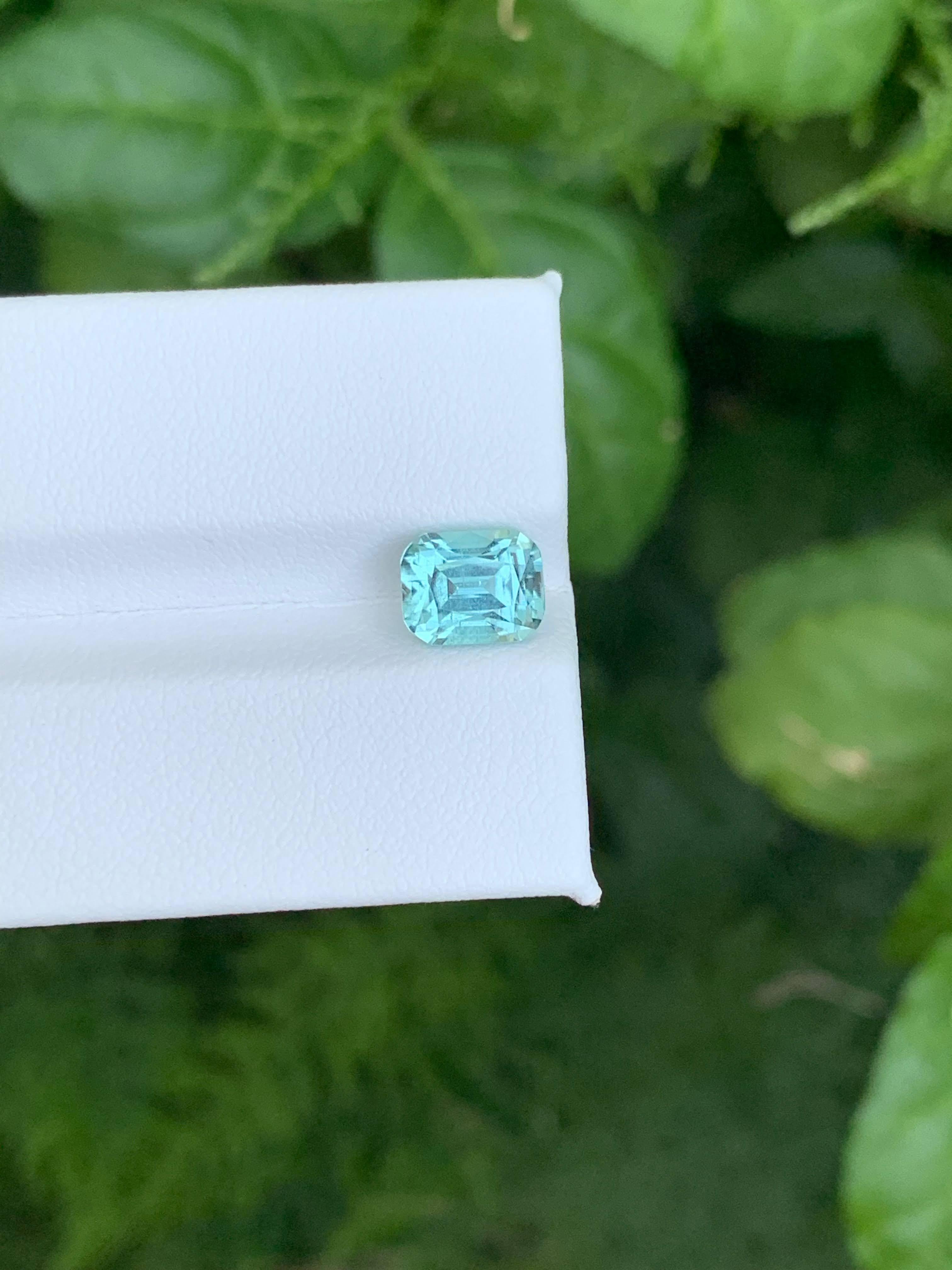 Taille coussin 2.25 Carat Natural Loose Seafoam Tourmaline Stone Cushion Cut Afghan Gemstone (pierre précieuse afghane) en vente