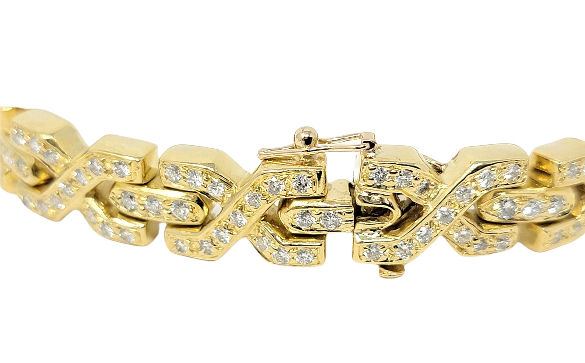 2.25 Carat Natural Round Diamond 'X' Link Bracelet in 18 Karat Yellow Gold In Good Condition For Sale In Scottsdale, AZ
