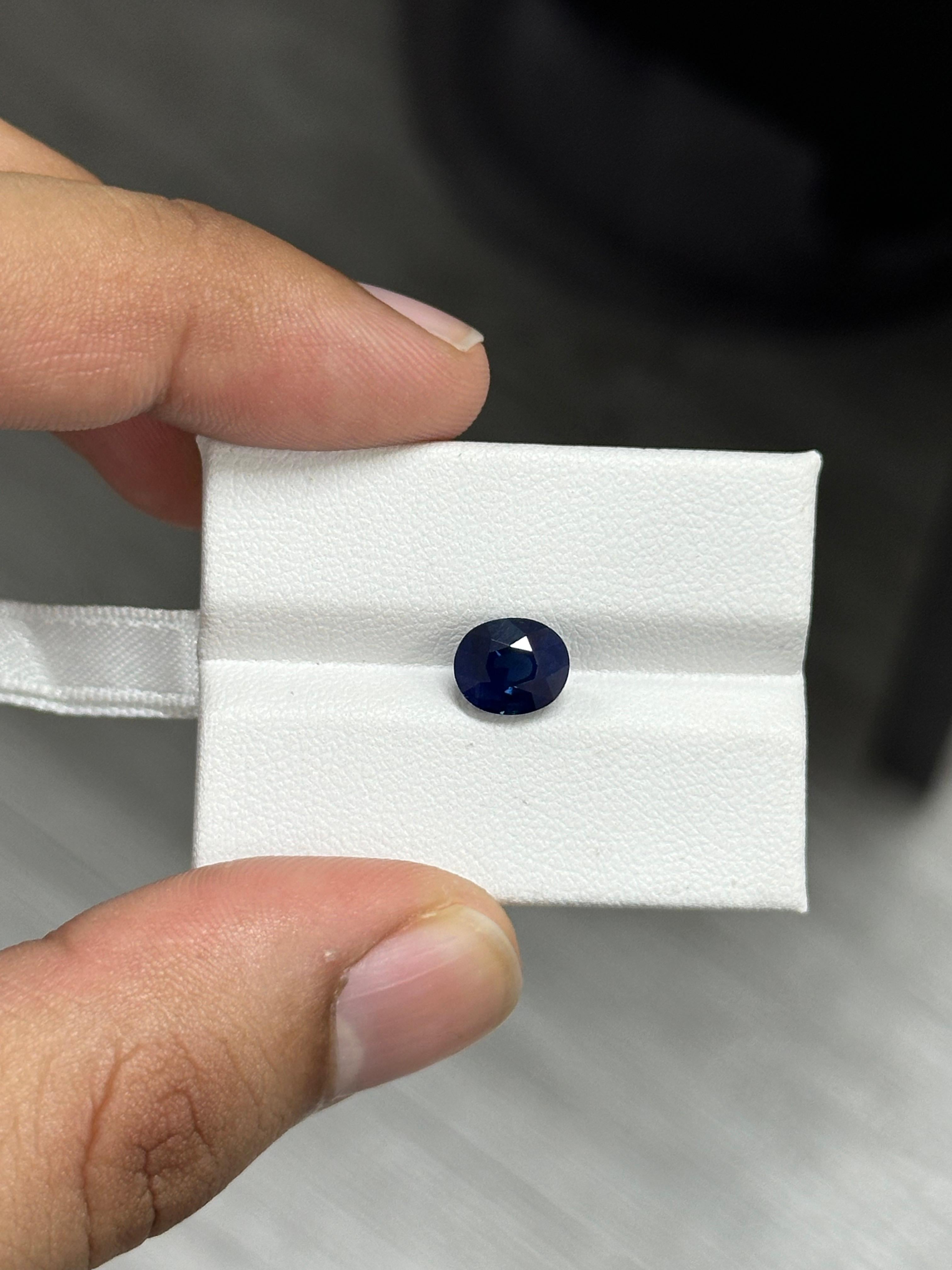 Saphir ovale sans chaleur de 2,25 carats en vente 2