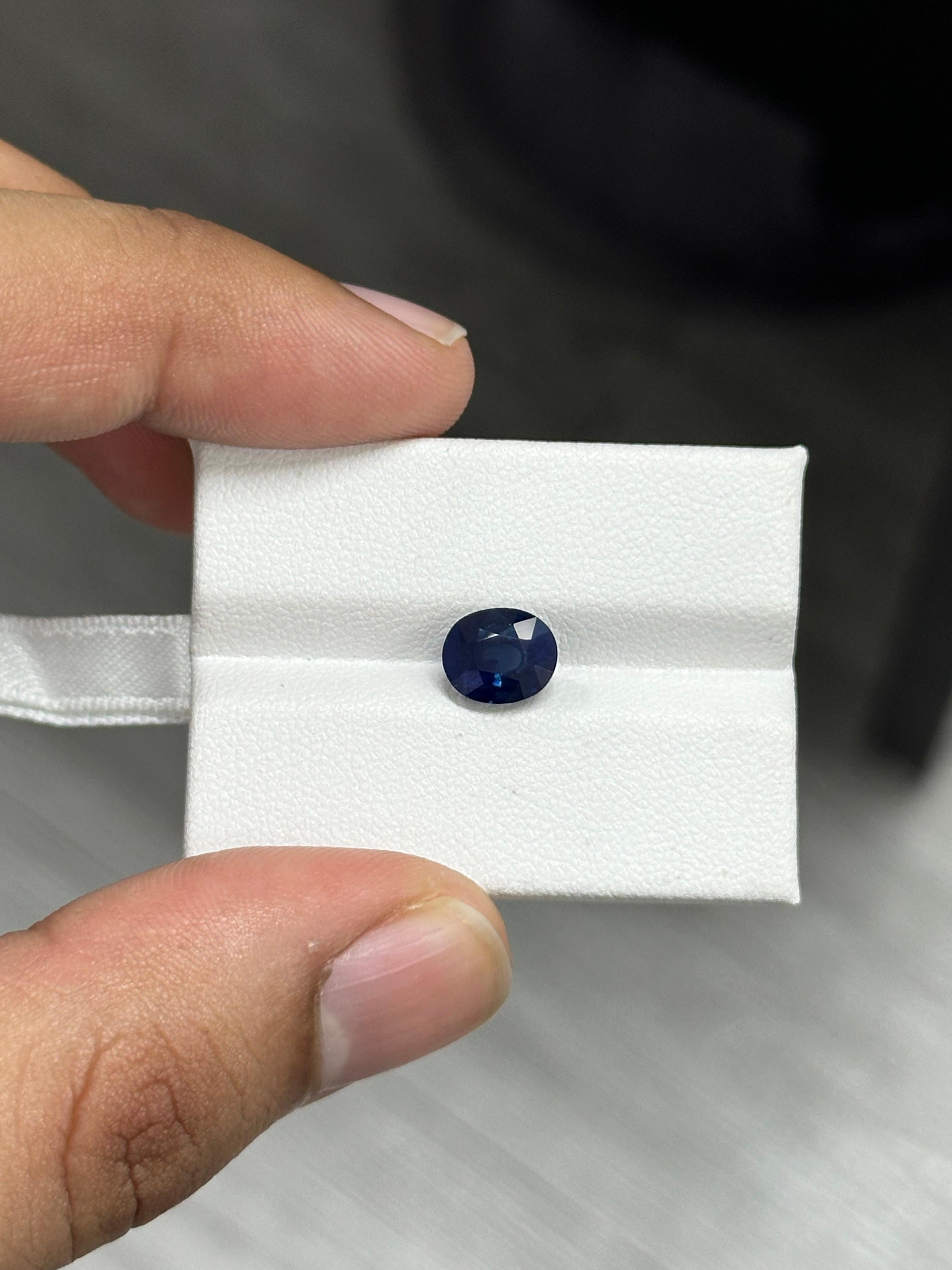 Saphir ovale sans chaleur de 2,25 carats en vente 3