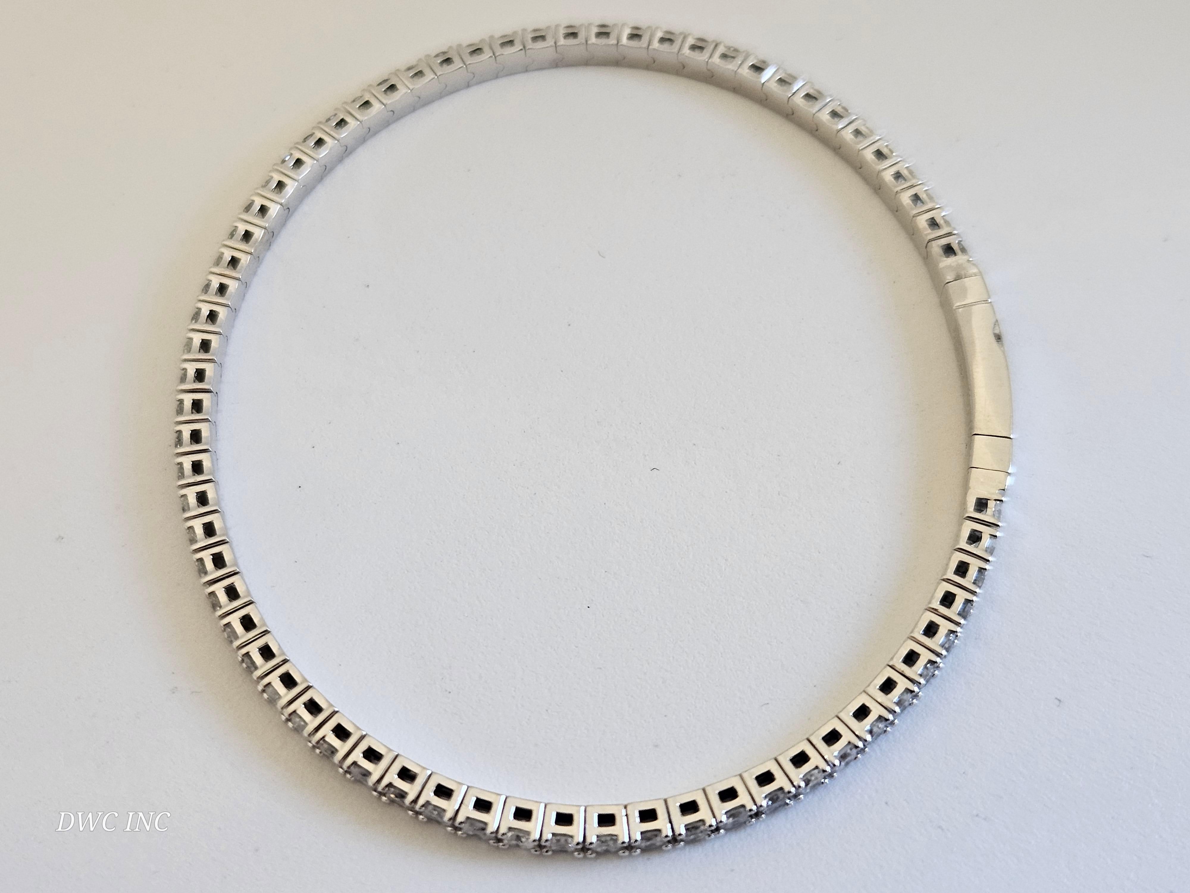 2.25 Carat Round Brilliant Cut Diamond Bangle Bracelet 14 Karat White Gold In New Condition For Sale In Great Neck, NY