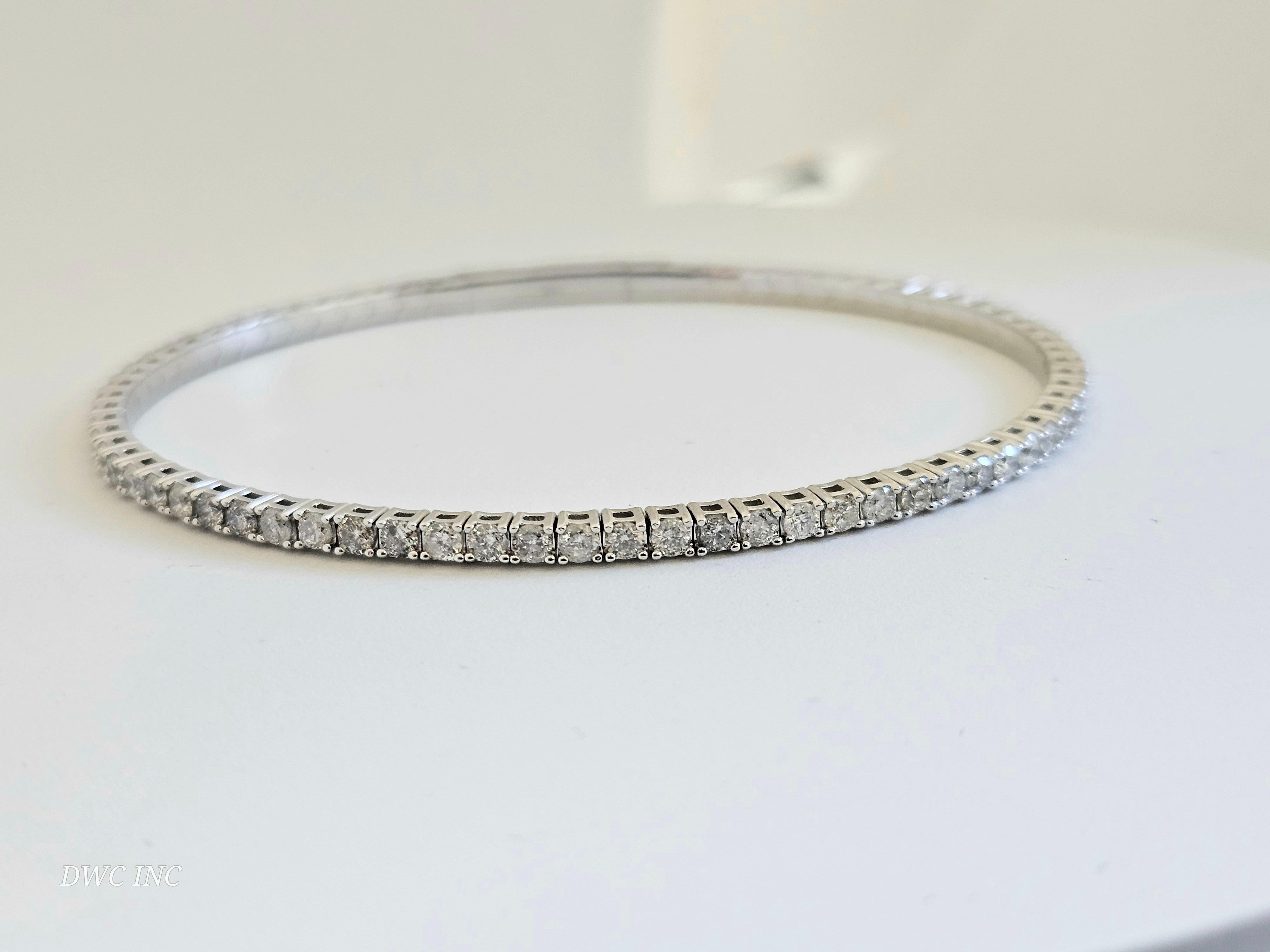 2.25 Carat Round Brilliant Cut Diamond Bangle Bracelet 14 Karat White Gold For Sale 1