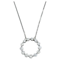 Collier pendentif cercle ouvert en or blanc 14 carats avec diamants ronds de 2,25 carats