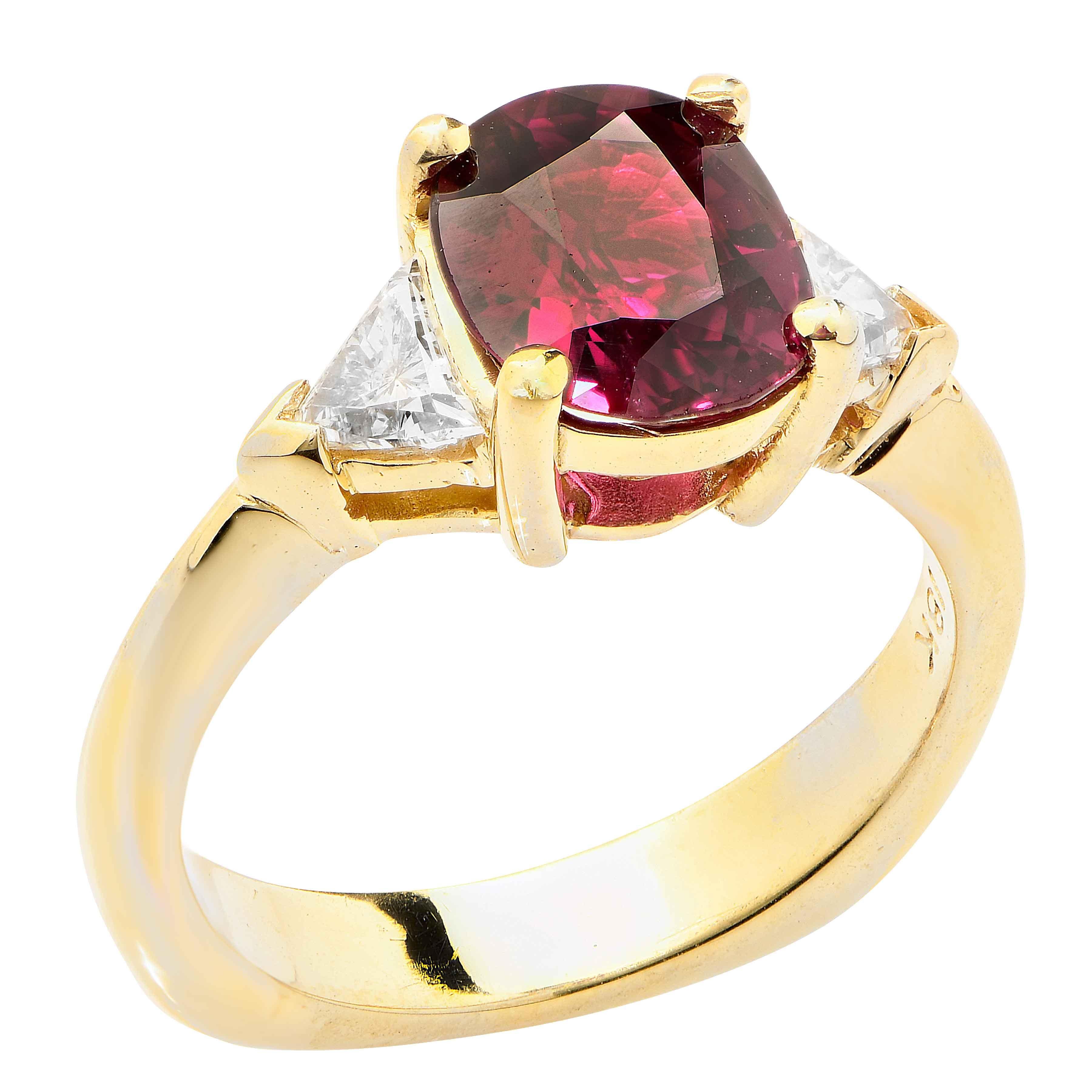 18 carat gold ruby ring