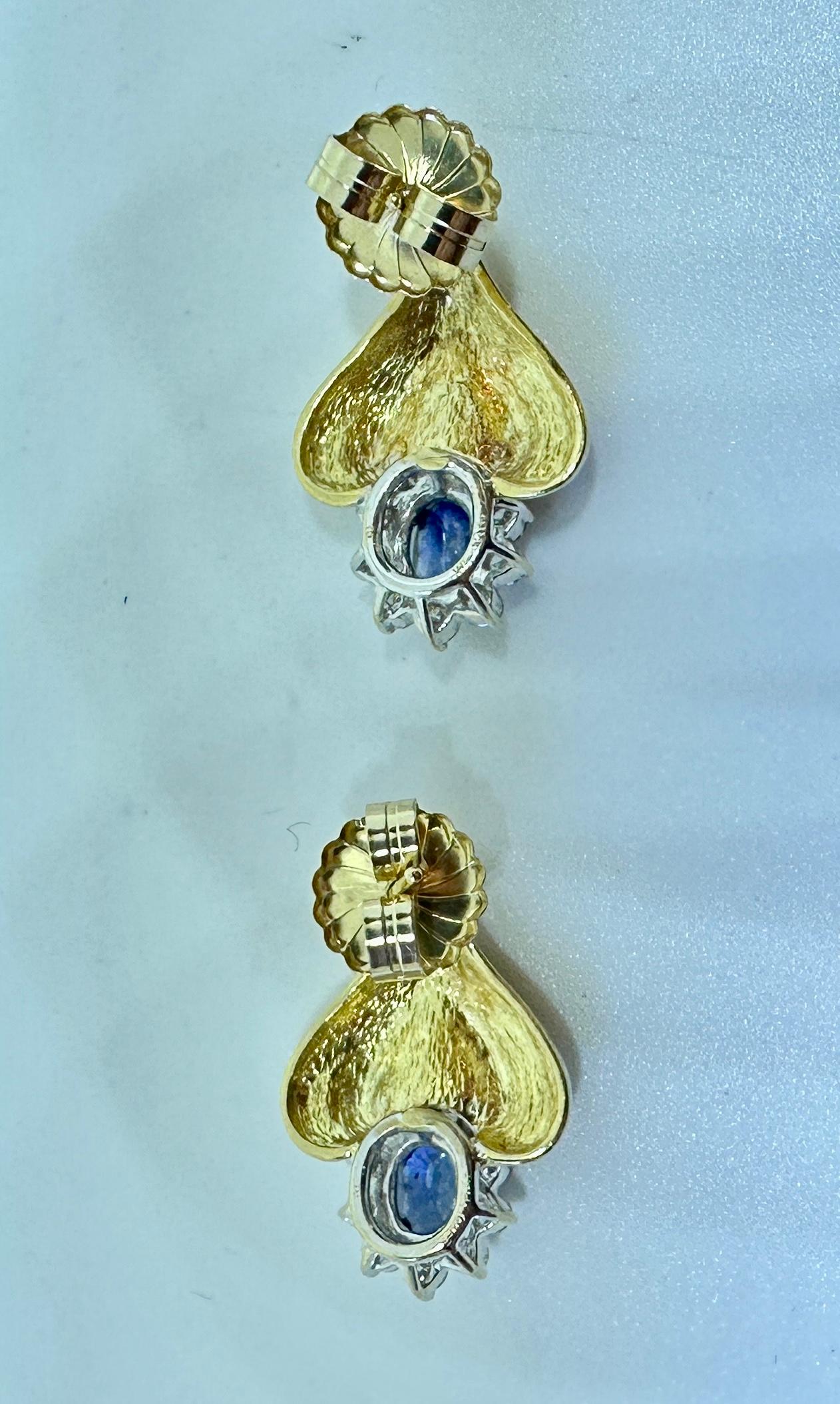 Orecchini a cerchio con zaffiro e 20 diamanti da 2,25 carati Cuore nuziale in oro 18 carati in vendita 4