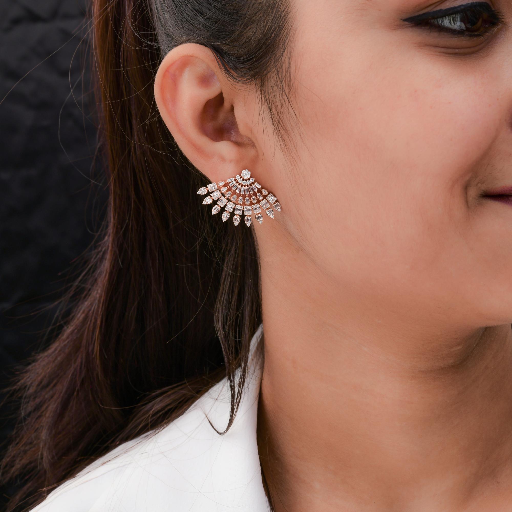2.25 Carat SI Clarity HI Color Baguette Diamond Fine Earrings 18 Karat Rose Gold In New Condition For Sale In Diera, Dubai